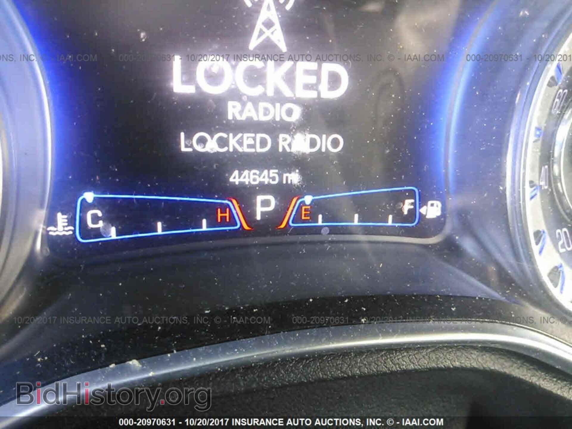 2016 Chrysler 300c - VIN: 2C3CCAEG8GH207357 - Фото 7