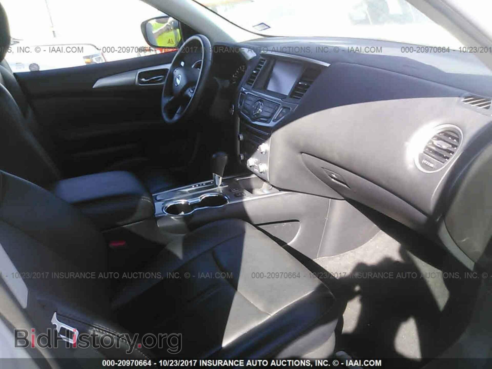2017 Nissan Pathfinder - VIN: 5N1DR2MN6HC615733 - Фото 5
