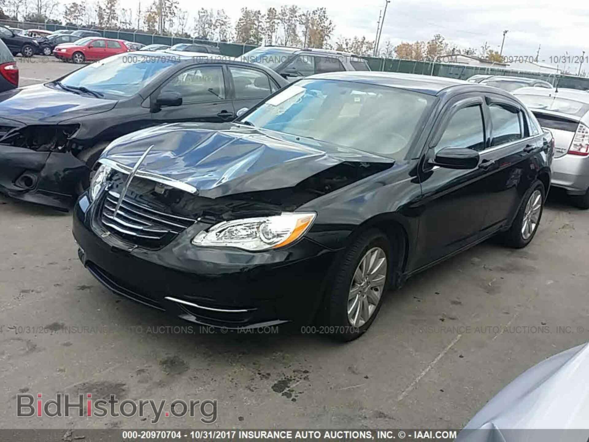 2012 Chrysler 200 - VIN: 1C3CCBBBXCN300512 - Photo 2