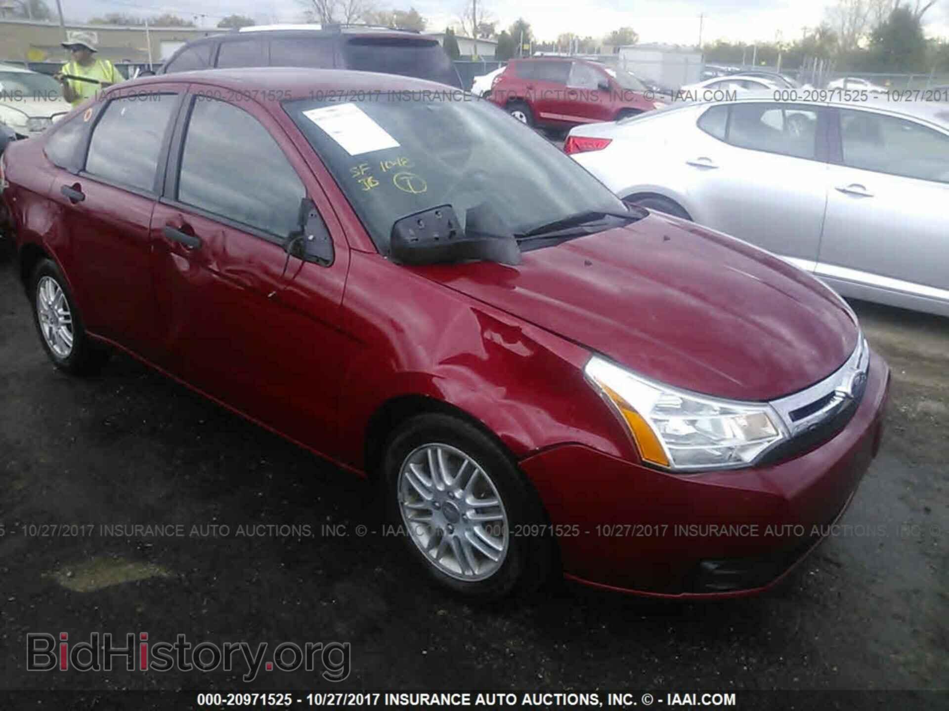 2011 Ford Focus - VIN: 1FAHP3FN6BW102072 - Фото 6