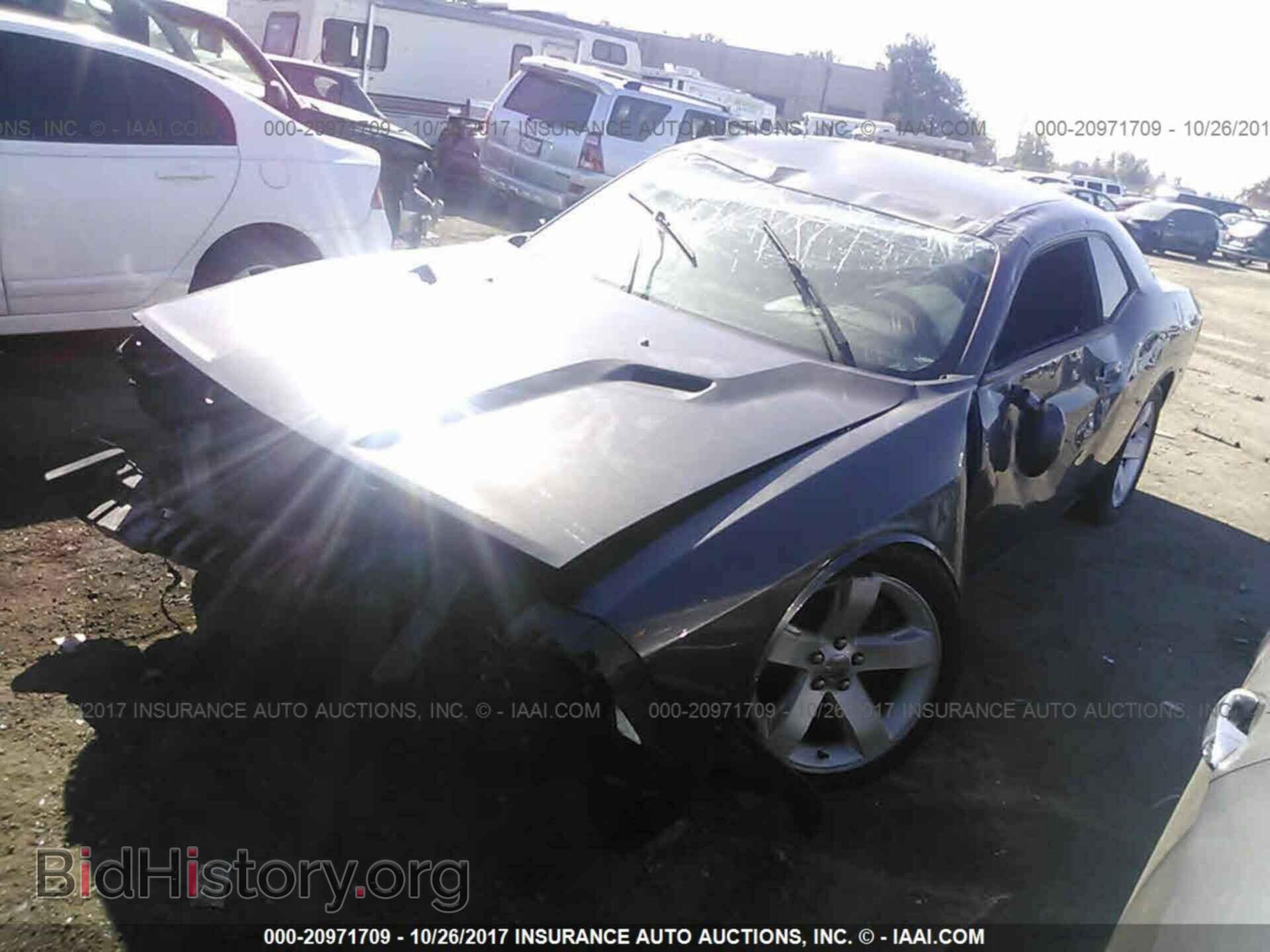 2013 Dodge Challenger - VIN: 2C3CDYAG3DH581494 - Photo 2