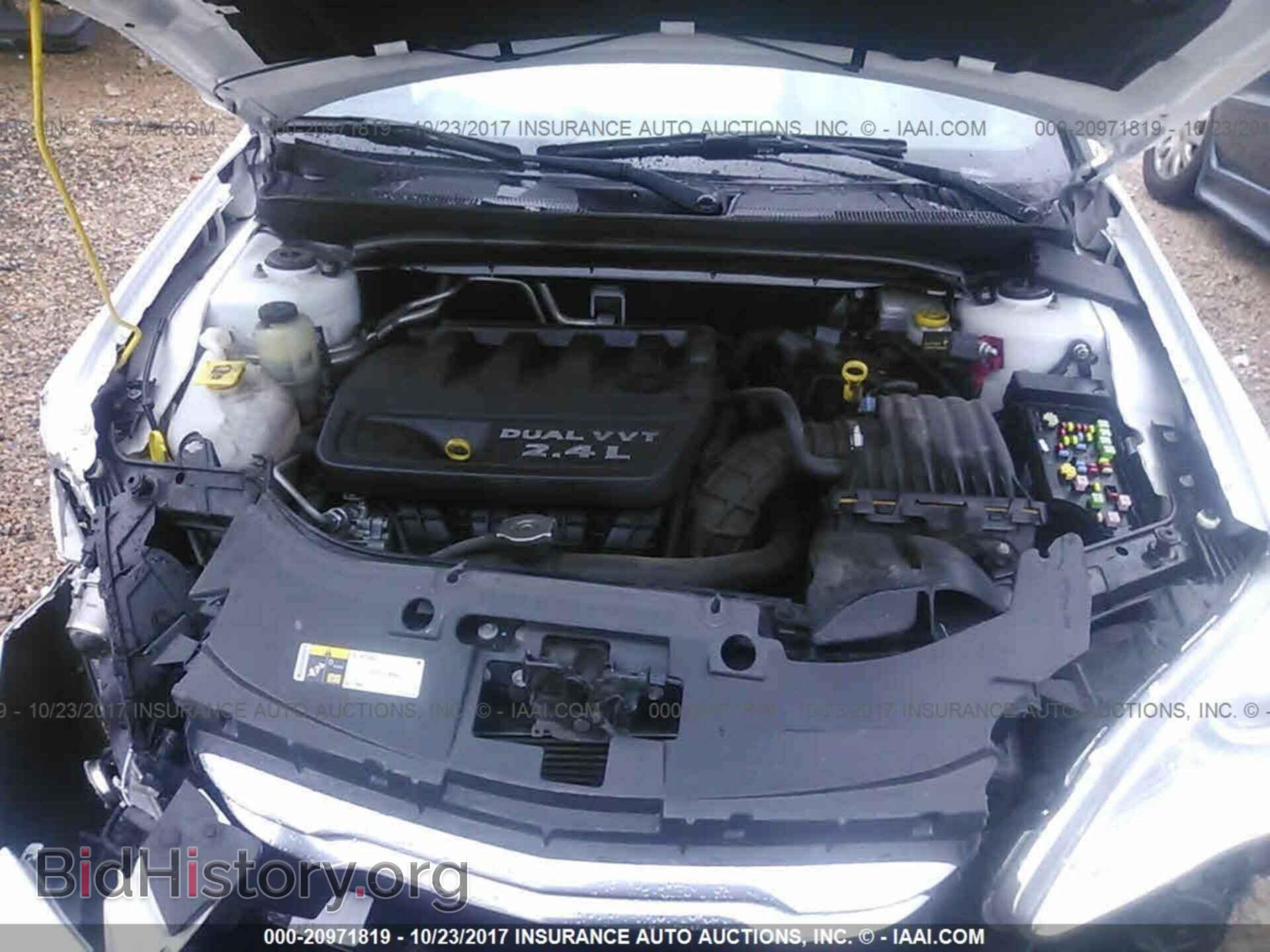 2014 Chrysler 200 - VIN: 1C3CCBBB7EN167632 - Фото 10