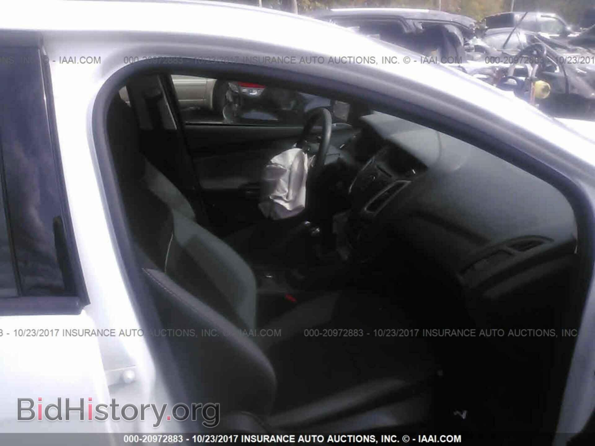 2014 Ford Focus - VIN: 1FADP3K29EL292398 - Photo 5