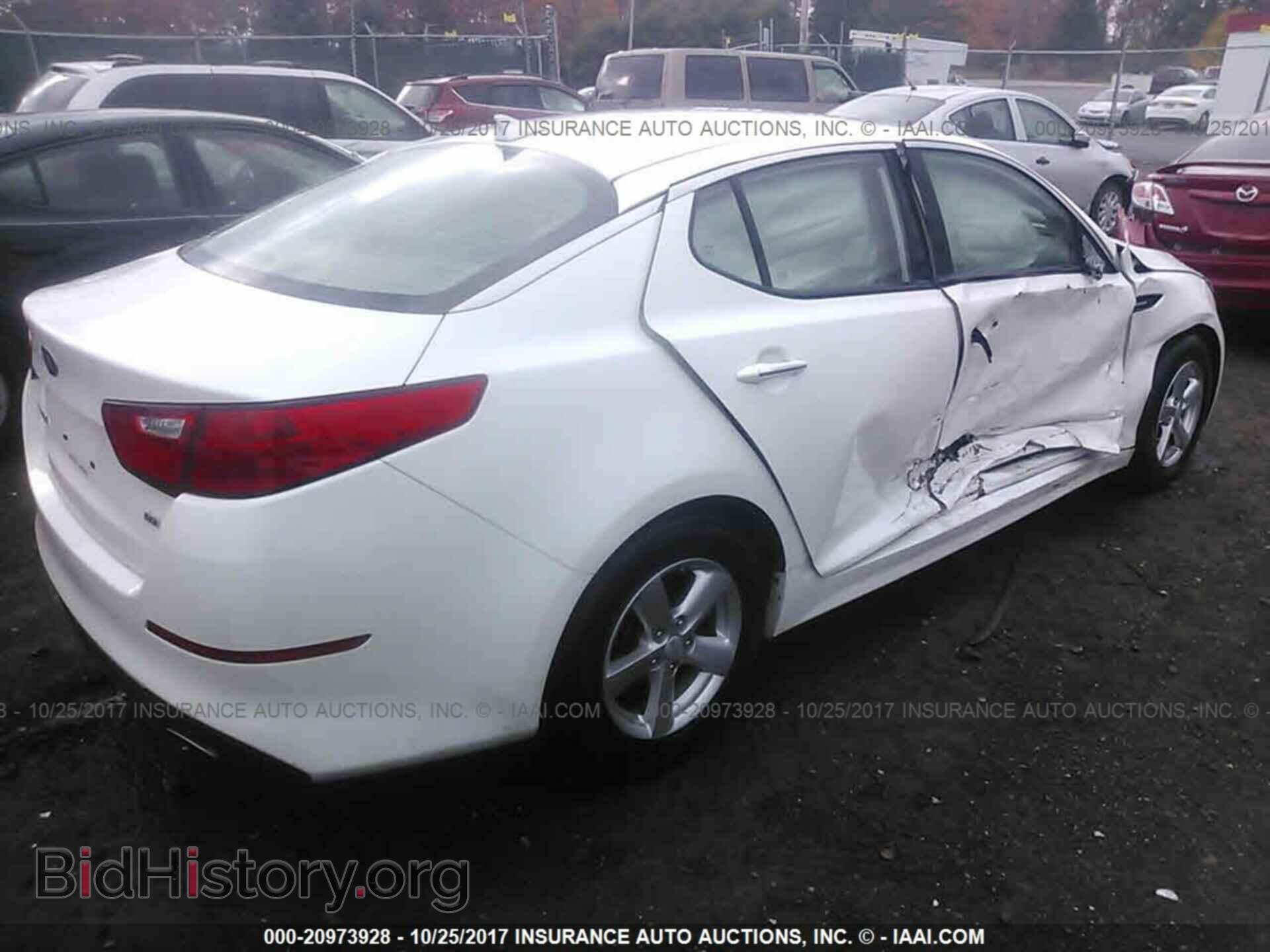 2015 Kia Optima - VIN: KNAGM4A71F5584827 - Photo 4