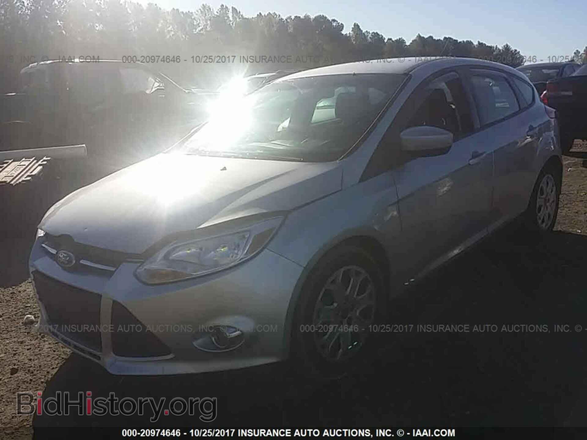 2012 Ford Focus - VIN: 1FAHP3K28CL276496 - Photo 2
