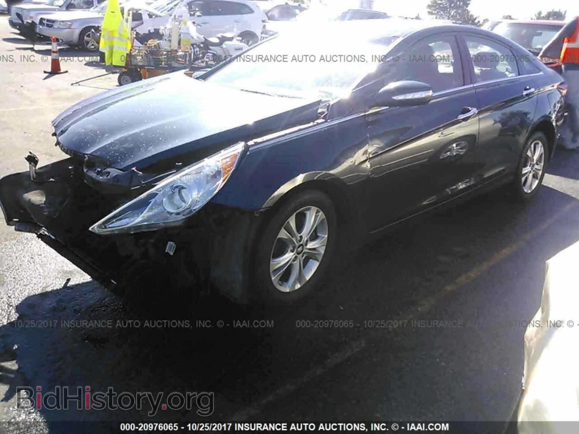 2012 Hyundai Sonata - VIN: 5NPEC4AC1CH419642 - Фото 2