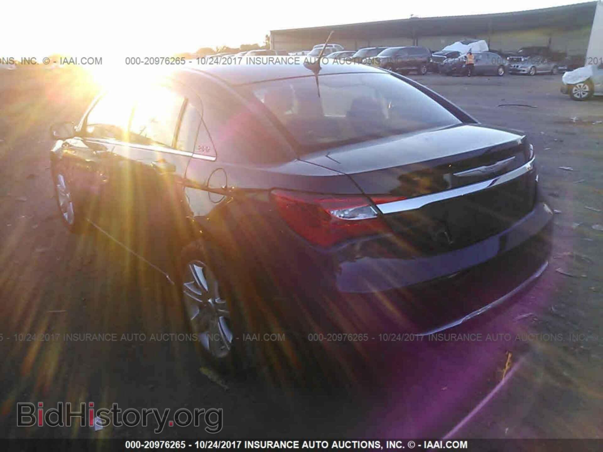 2013 Chrysler 200 - VIN: 1C3CCBAB7DN762786 - Фото 3