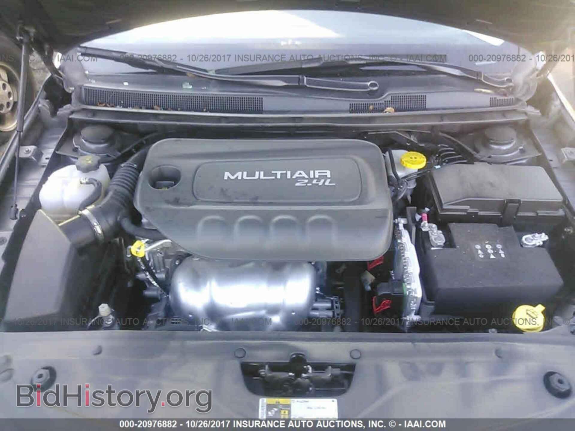 2016 Chrysler 200 - VIN: 1C3CCCAB4GN125249 - Фото 10