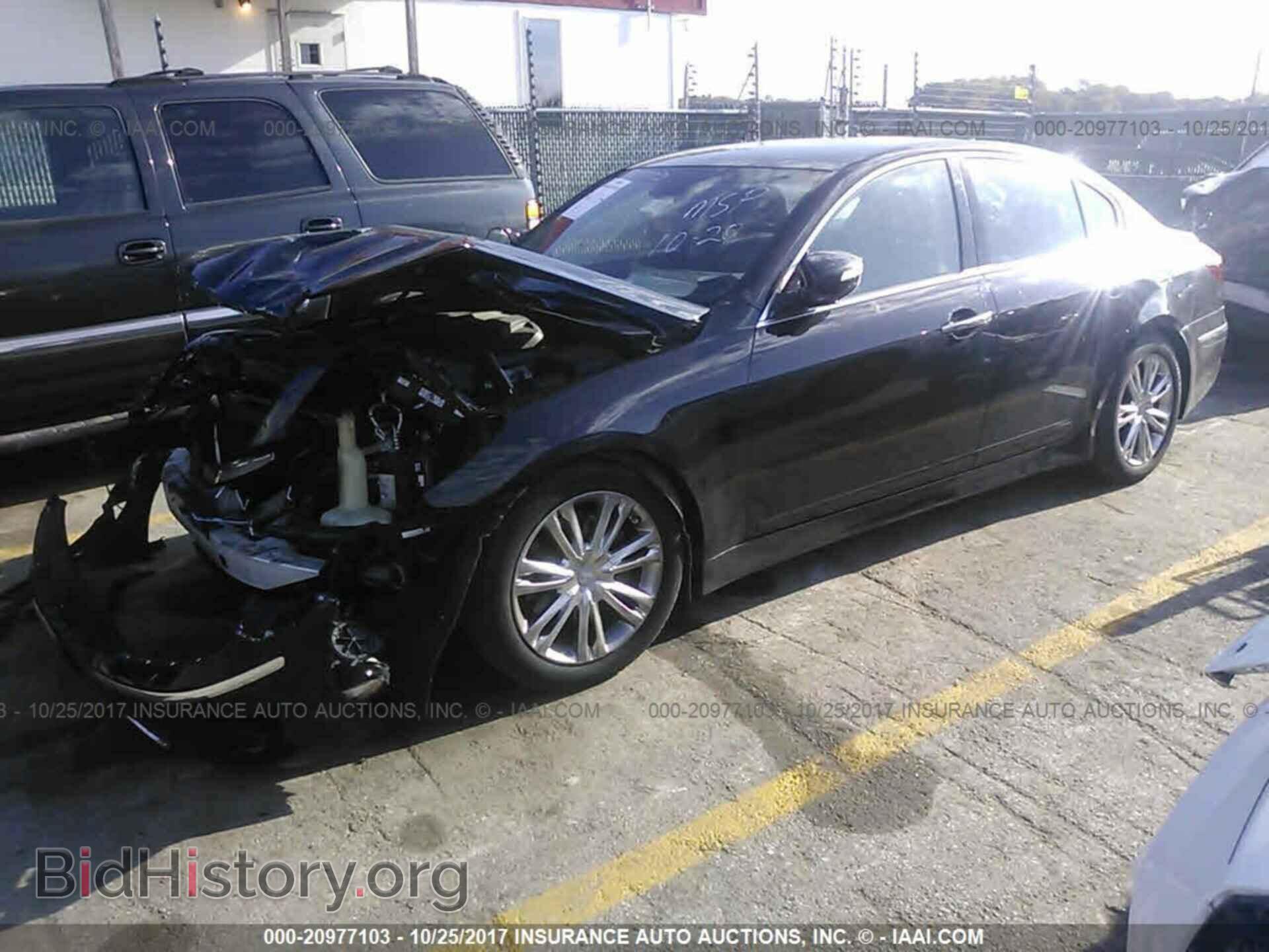 2012 Hyundai Genesis - VIN: KMHGC4DDXCU160907 - Фото 2