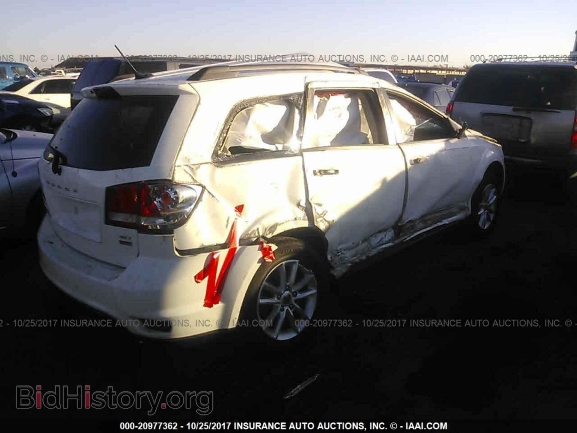 2015 Dodge Journey - VIN: 3C4PDCBG4FT743979 - Фото 4