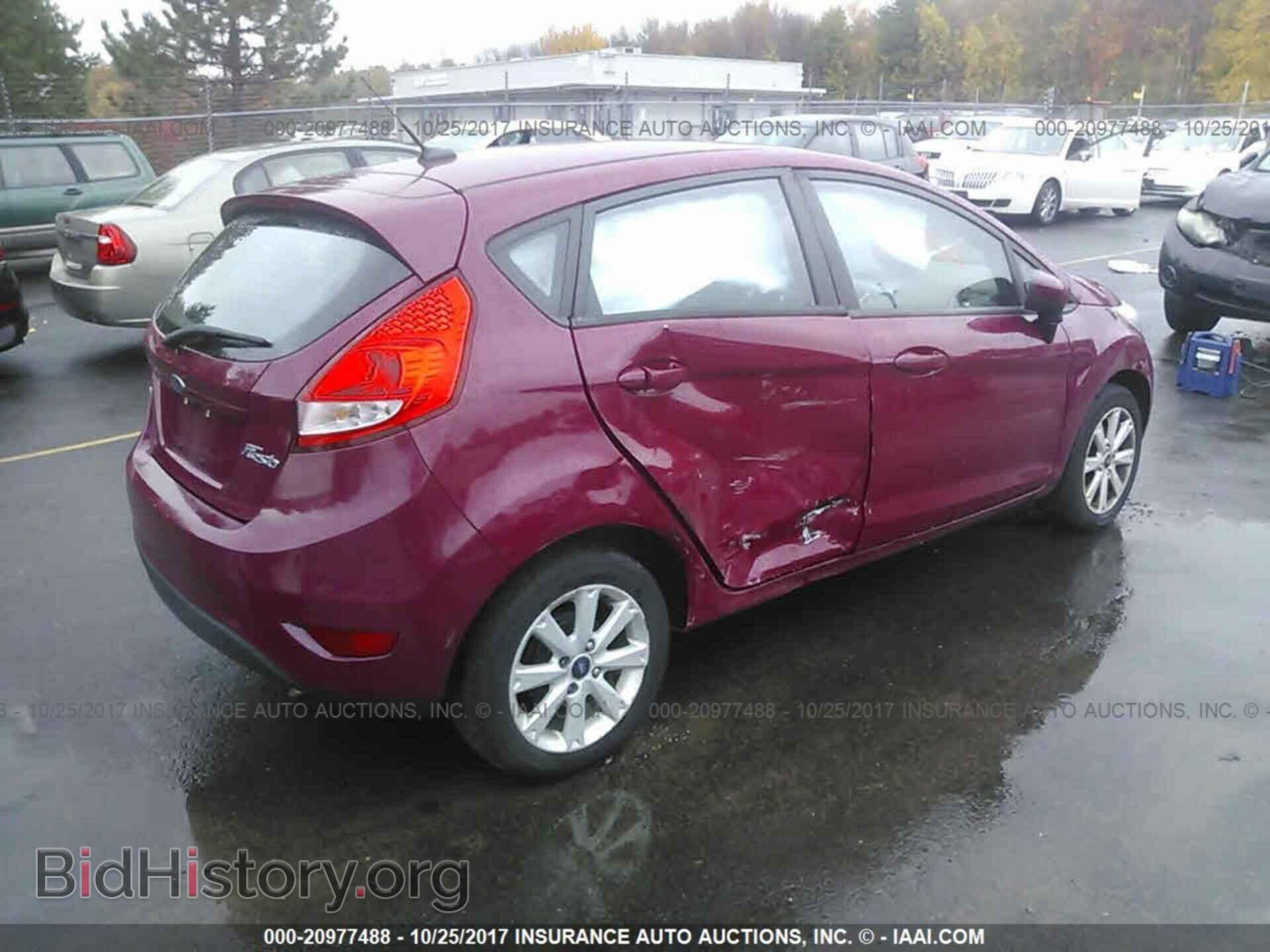 2011 Ford Fiesta - VIN: 3FADP4EJ8BM113173 - Фото 4