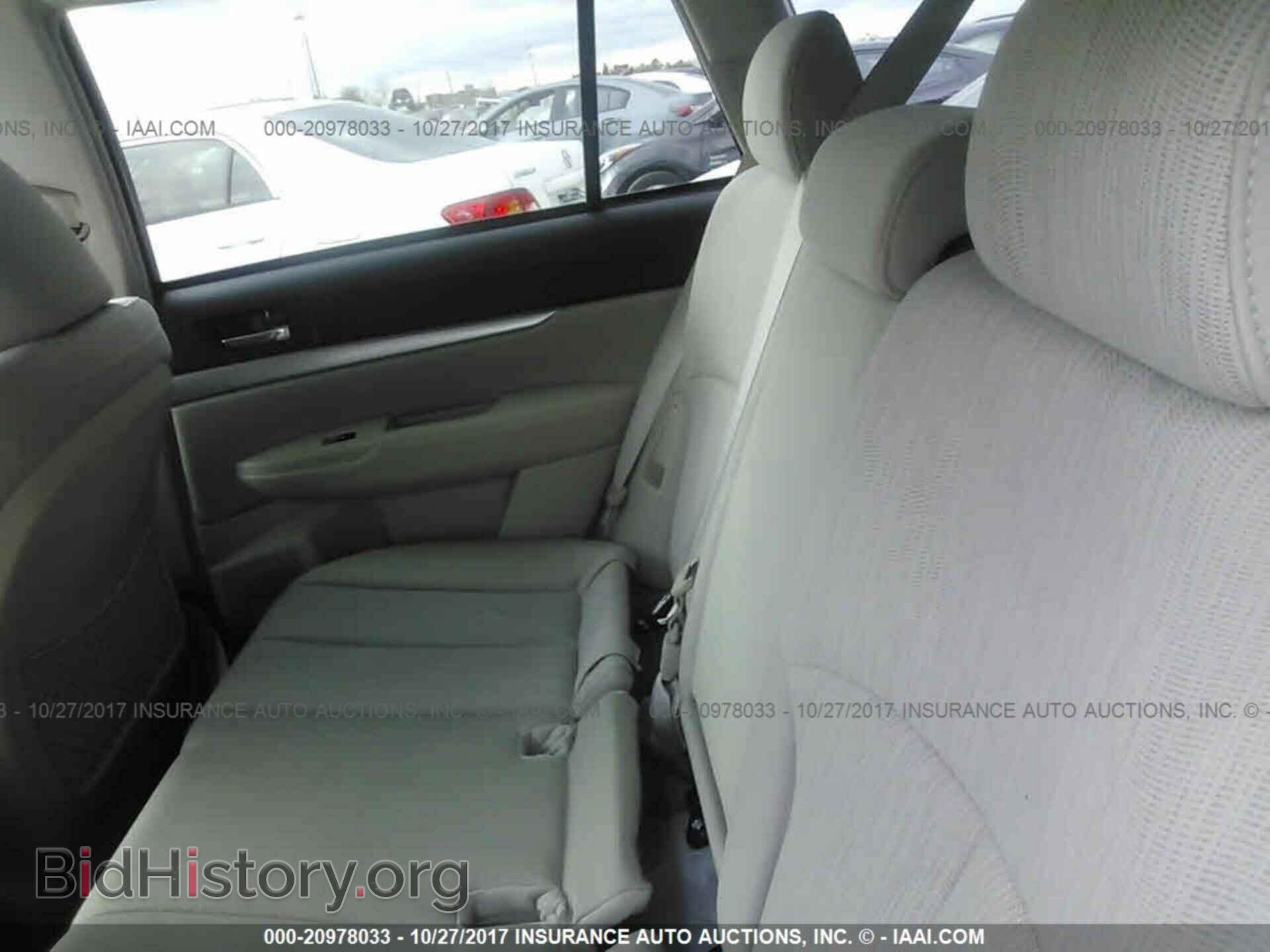 2014 Subaru Outback - VIN: 4S4BRBCC3E3321452 - Photo 8
