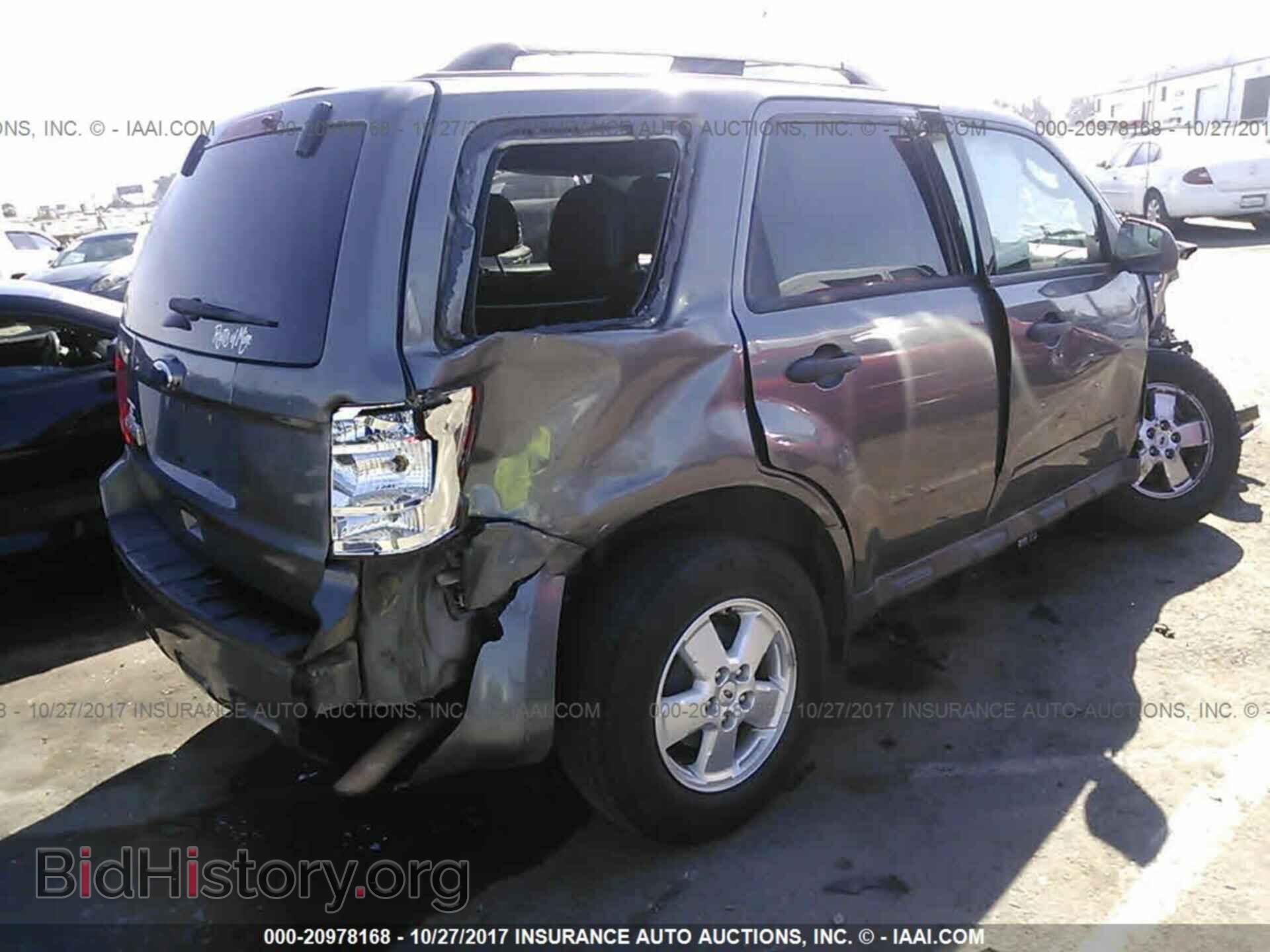 2011 Ford Escape - VIN: 1FMCU0D77BKC08047 - Photo 4