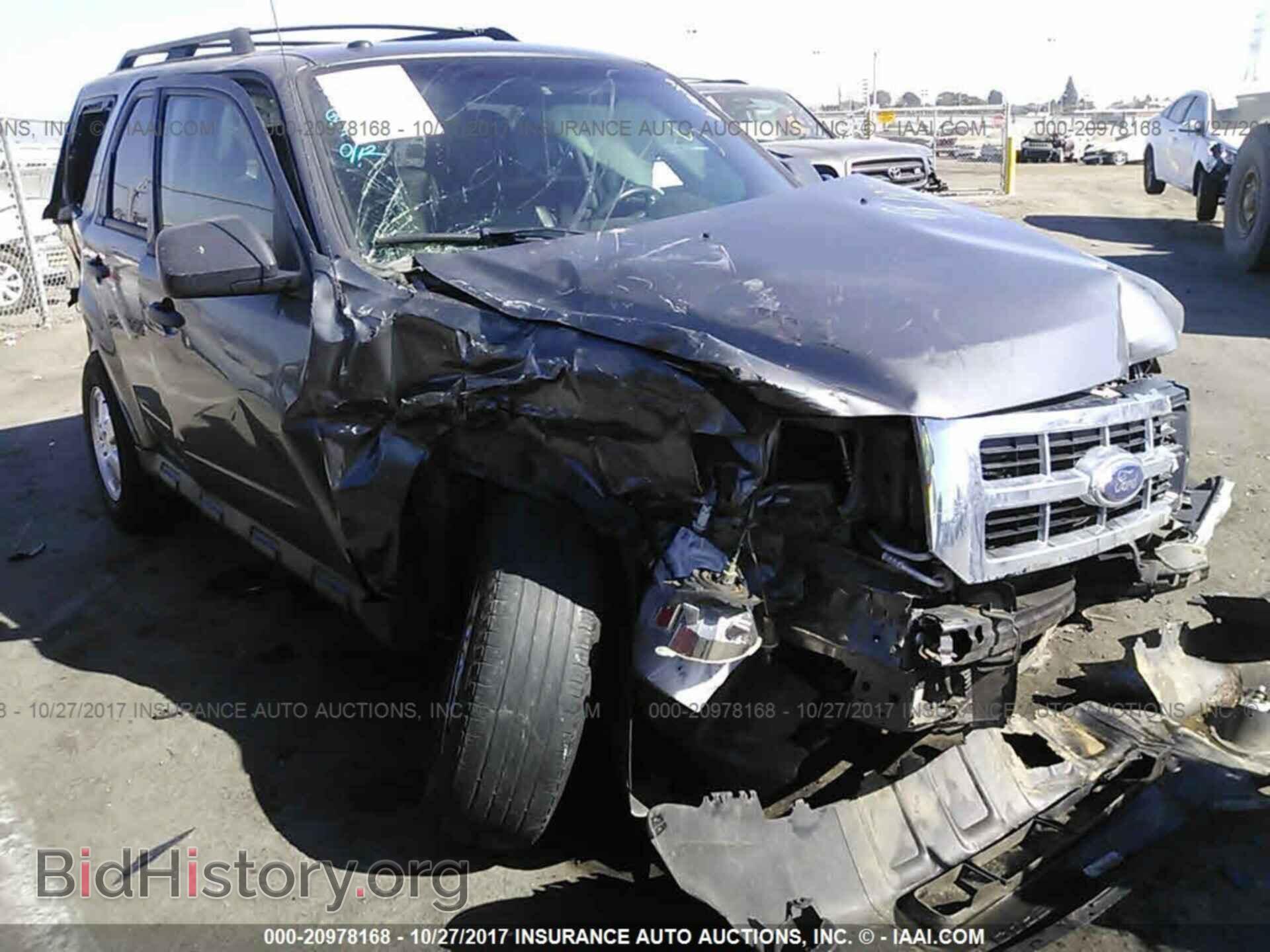 2011 Ford Escape - VIN: 1FMCU0D77BKC08047 - Photo 6