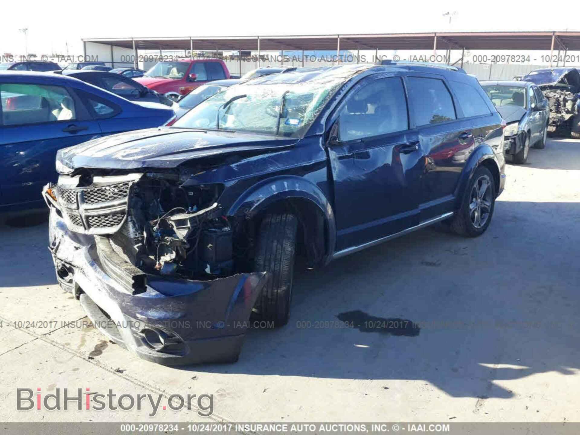 2017 Dodge Journey - VIN: 3C4PDCGG1HT554878 - Photo 2