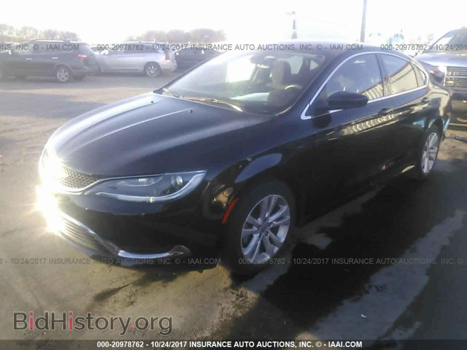 2015 Chrysler 200 - VIN: 1C3CCCAB3FN750742 - Photo 2