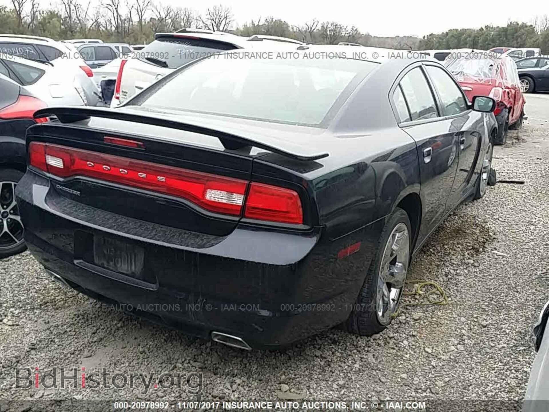 2011 Dodge Charger - VIN: 2B3CL3CG7BH617054 - Фото 4