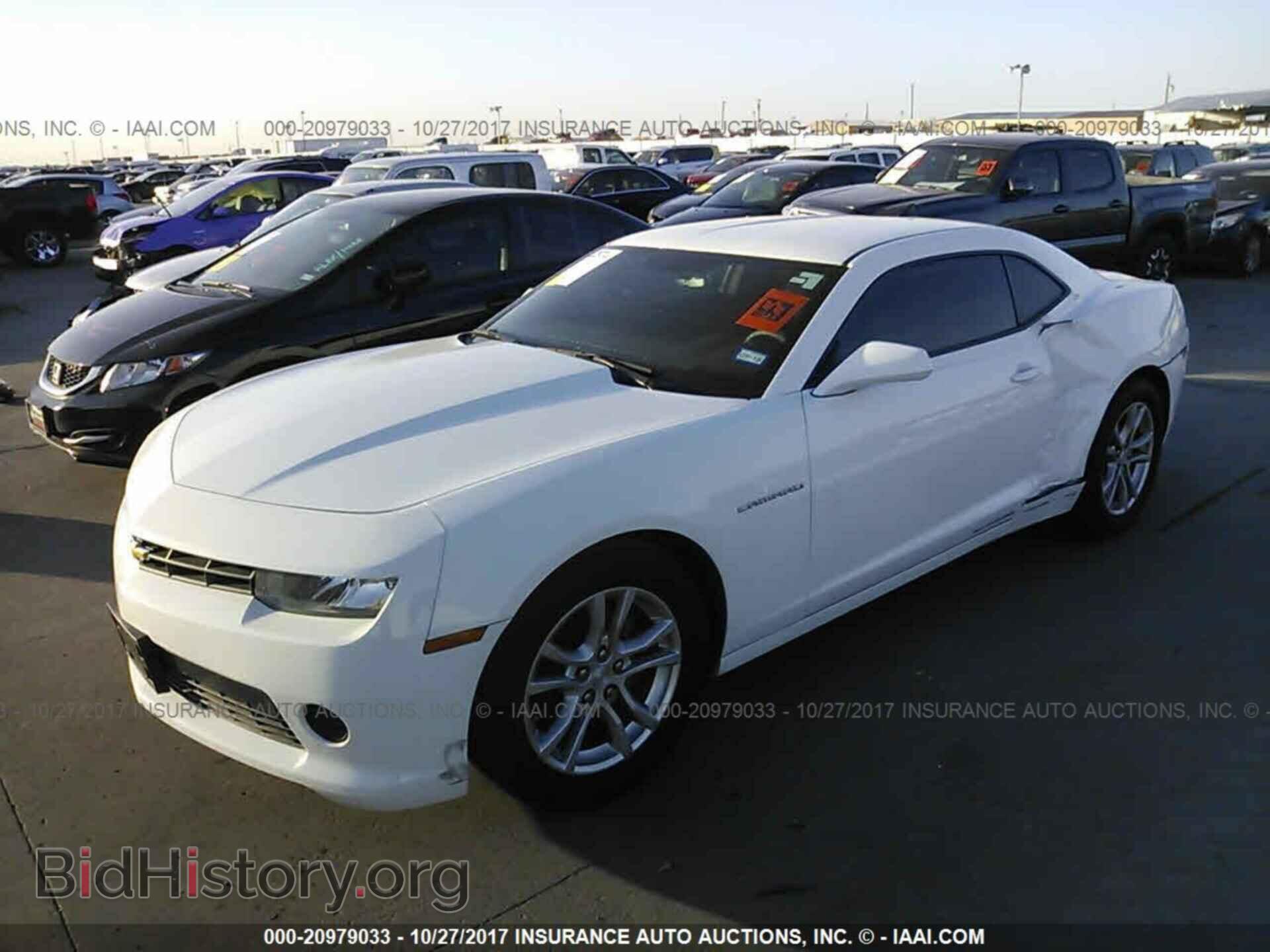 2015 Chevrolet Camaro - VIN: 2G1FB1E30F9218492 - Фото 2