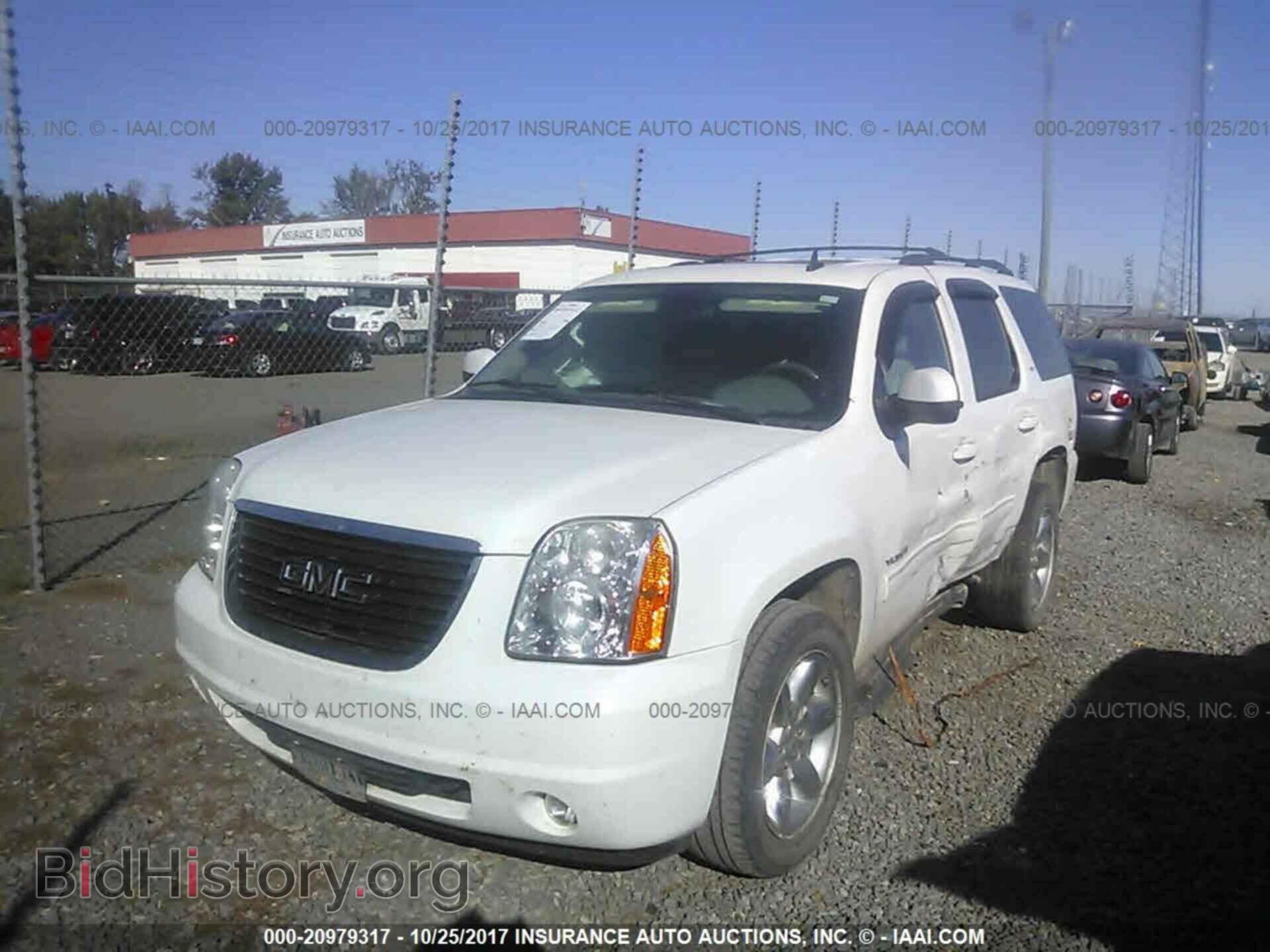 2012 Gmc Yukon - VIN: 1GKS2CE04CR179788 - Photo 2