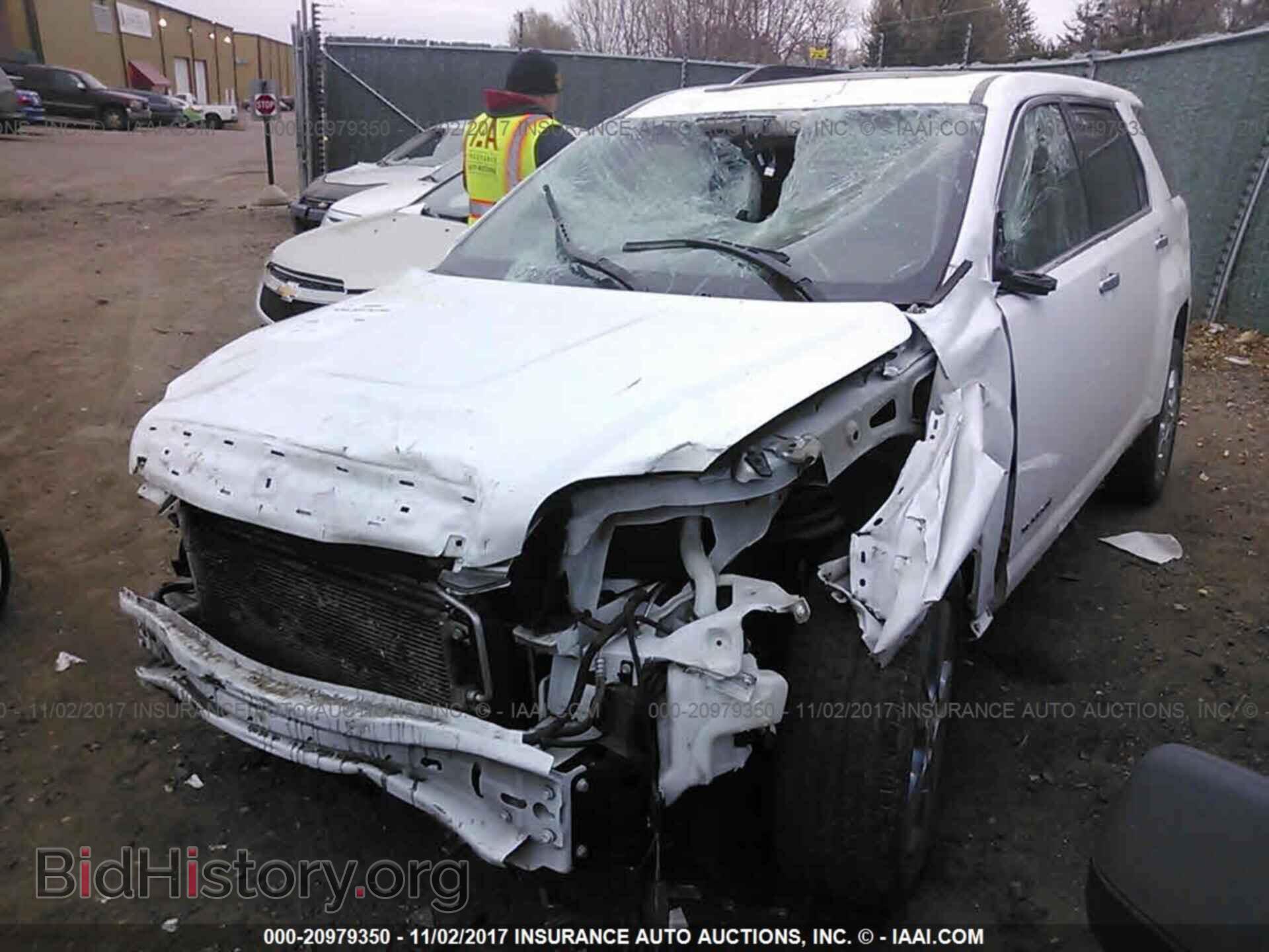 2014 Gmc Terrain - VIN: 2GKFLYE33E6117822 - Photo 2