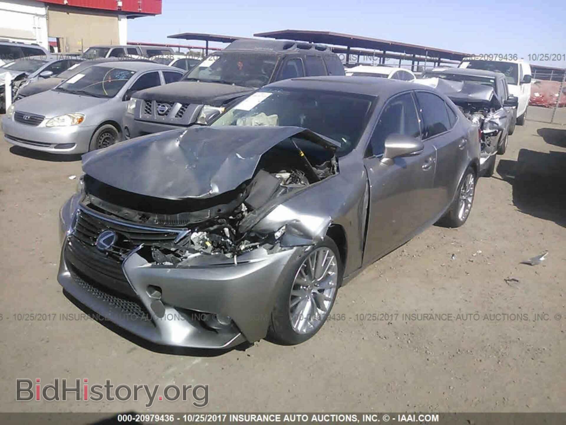 2014 Lexus Is - VIN: JTHBF1D24E5017823 - Photo 2