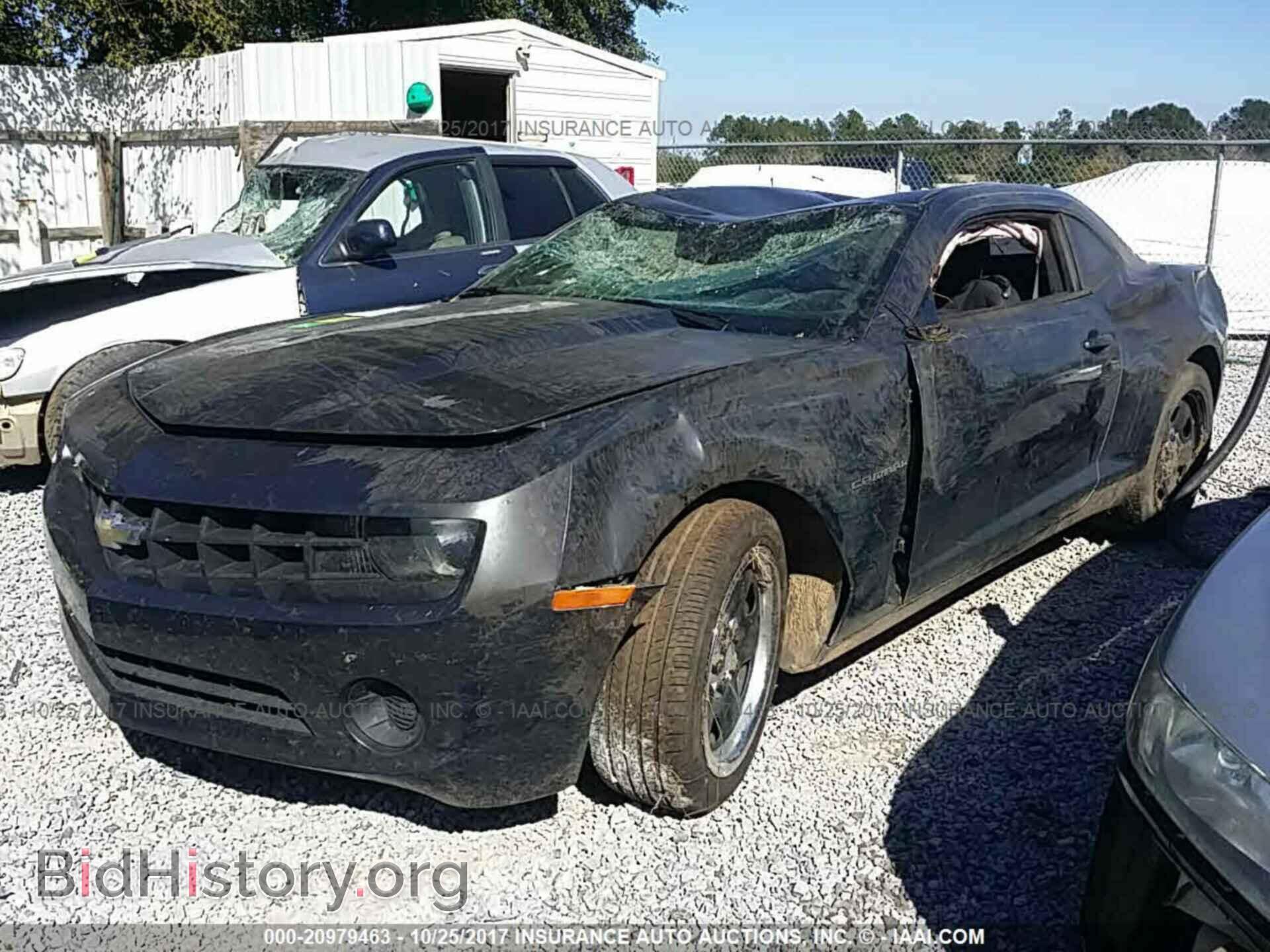 2011 Chevrolet Camaro - VIN: 2G1FE1ED2B9136936 - Фото 2