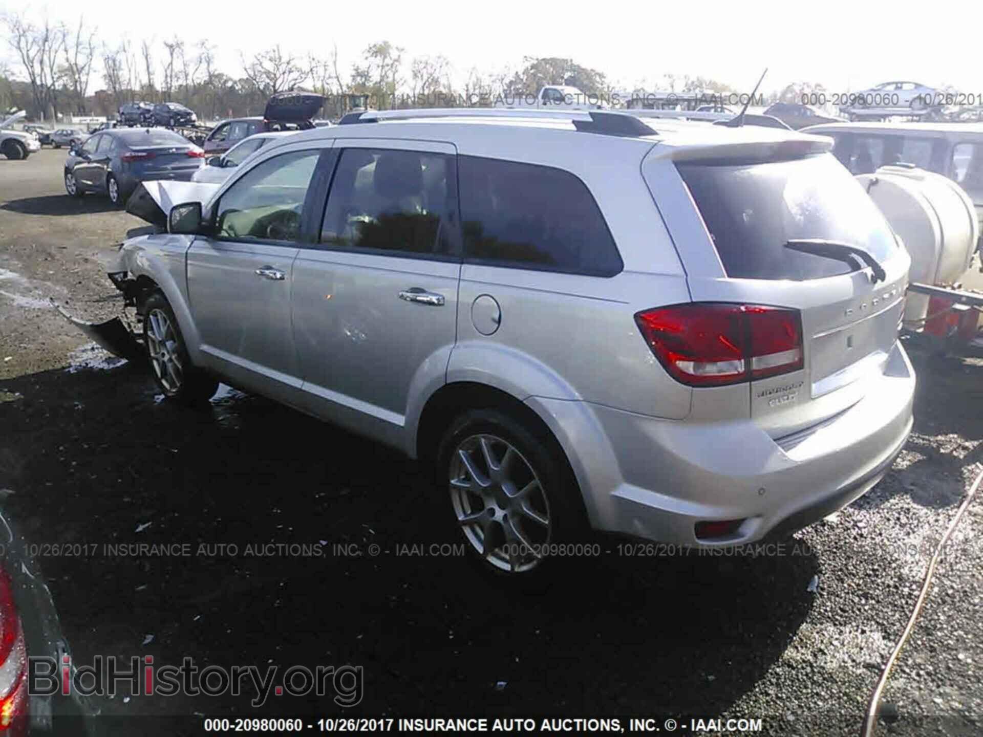 2011 Dodge Journey - VIN: 3D4PG3FG1BT553359 - Photo 3
