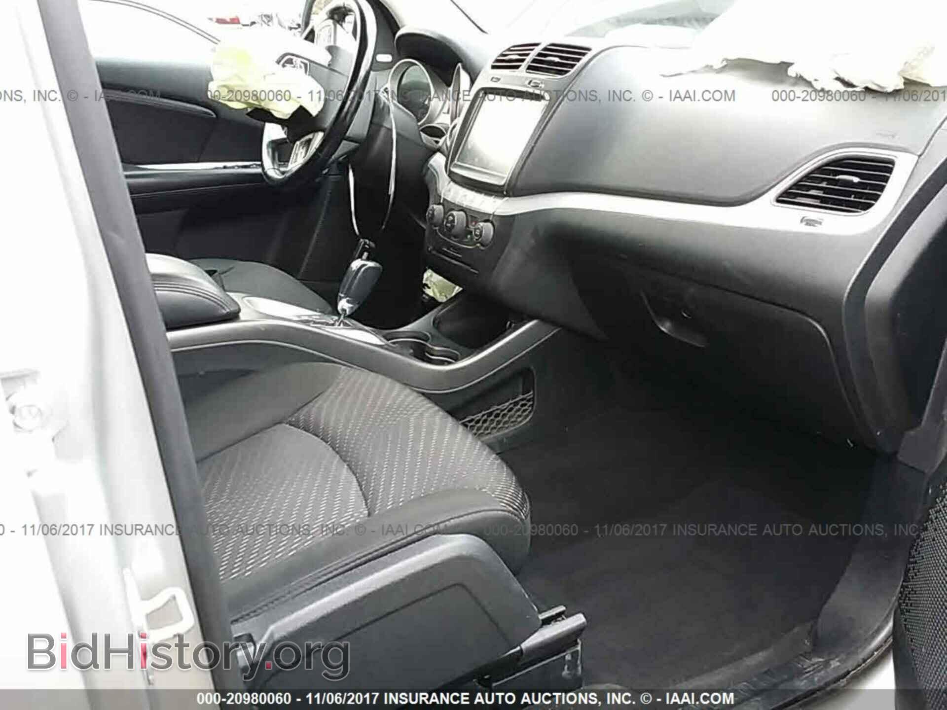 2011 Dodge Journey - VIN: 3D4PG3FG1BT553359 - Photo 5