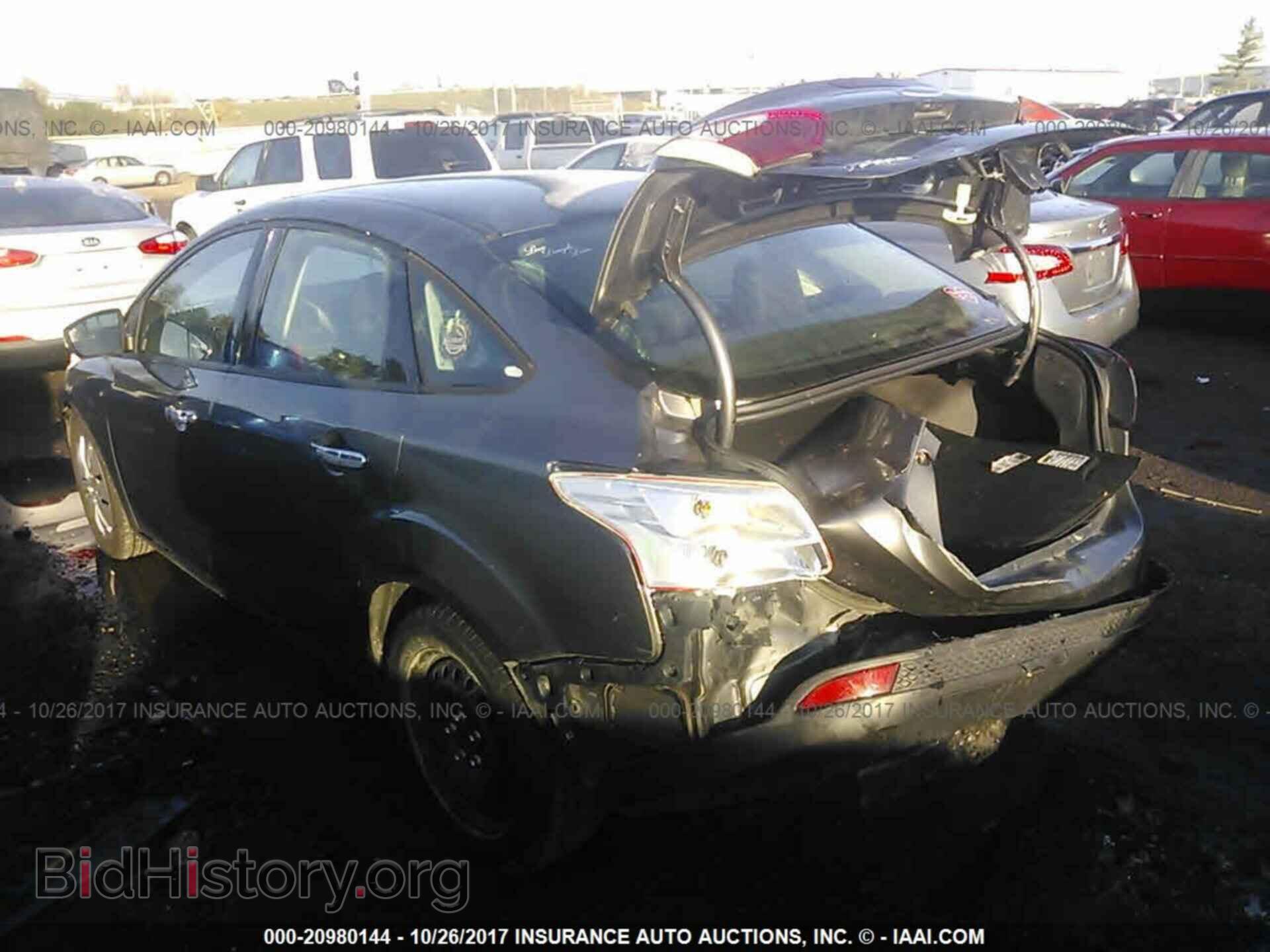 2012 Ford Focus - VIN: 1FAHP3F22CL399897 - Фото 3