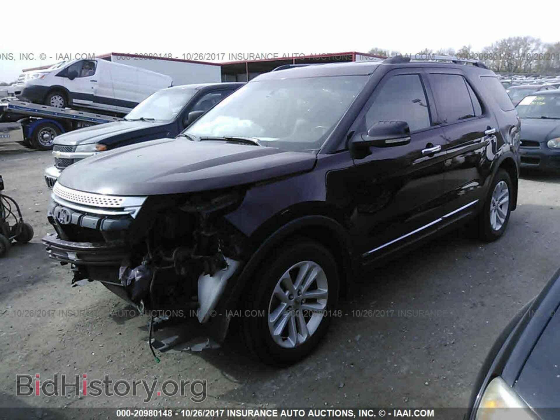 2011 Ford Explorer - VIN: 1FMHK8D89BGA47335 - Фото 2