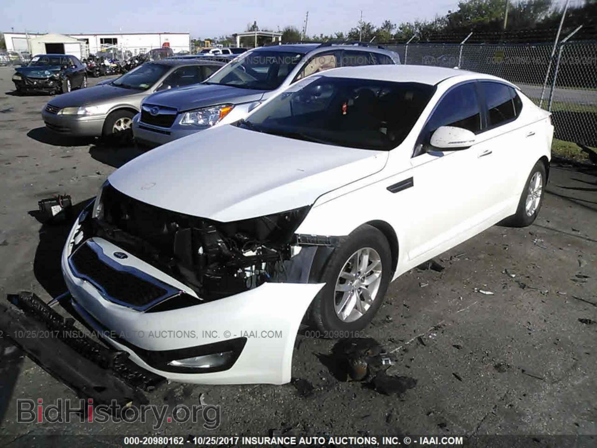 2013 Kia Optima - VIN: KNAGM4A76D5352138 - Photo 2