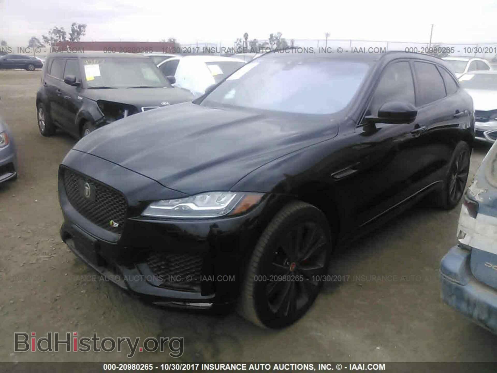 2017 Jaguar F-pace - VIN: SADCM2BV5HA896814 - Фото 2