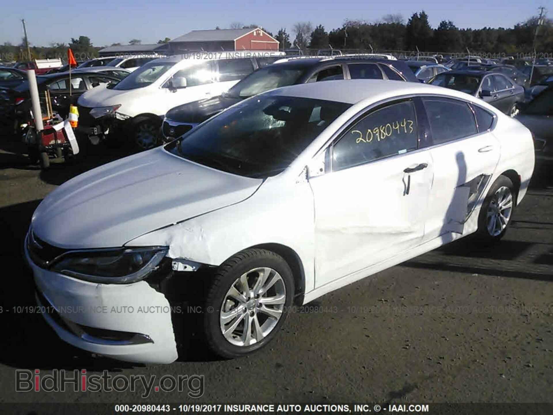 2016 Chrysler 200 - VIN: 1C3CCCAB0GN106679 - Photo 2