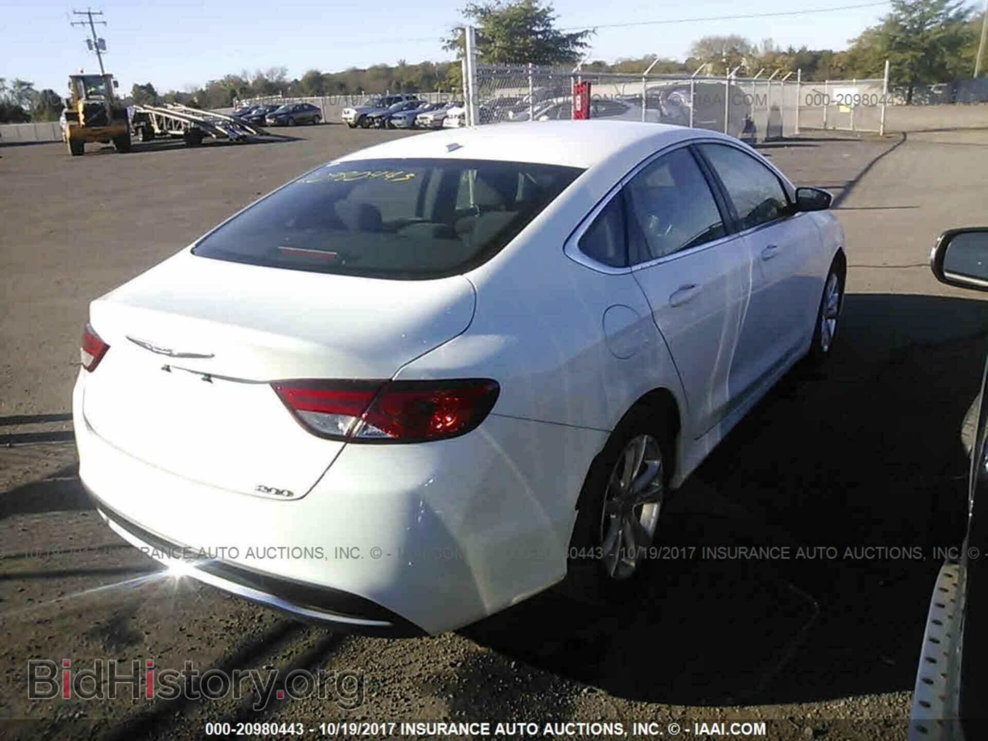 2016 Chrysler 200 - VIN: 1C3CCCAB0GN106679 - Photo 4