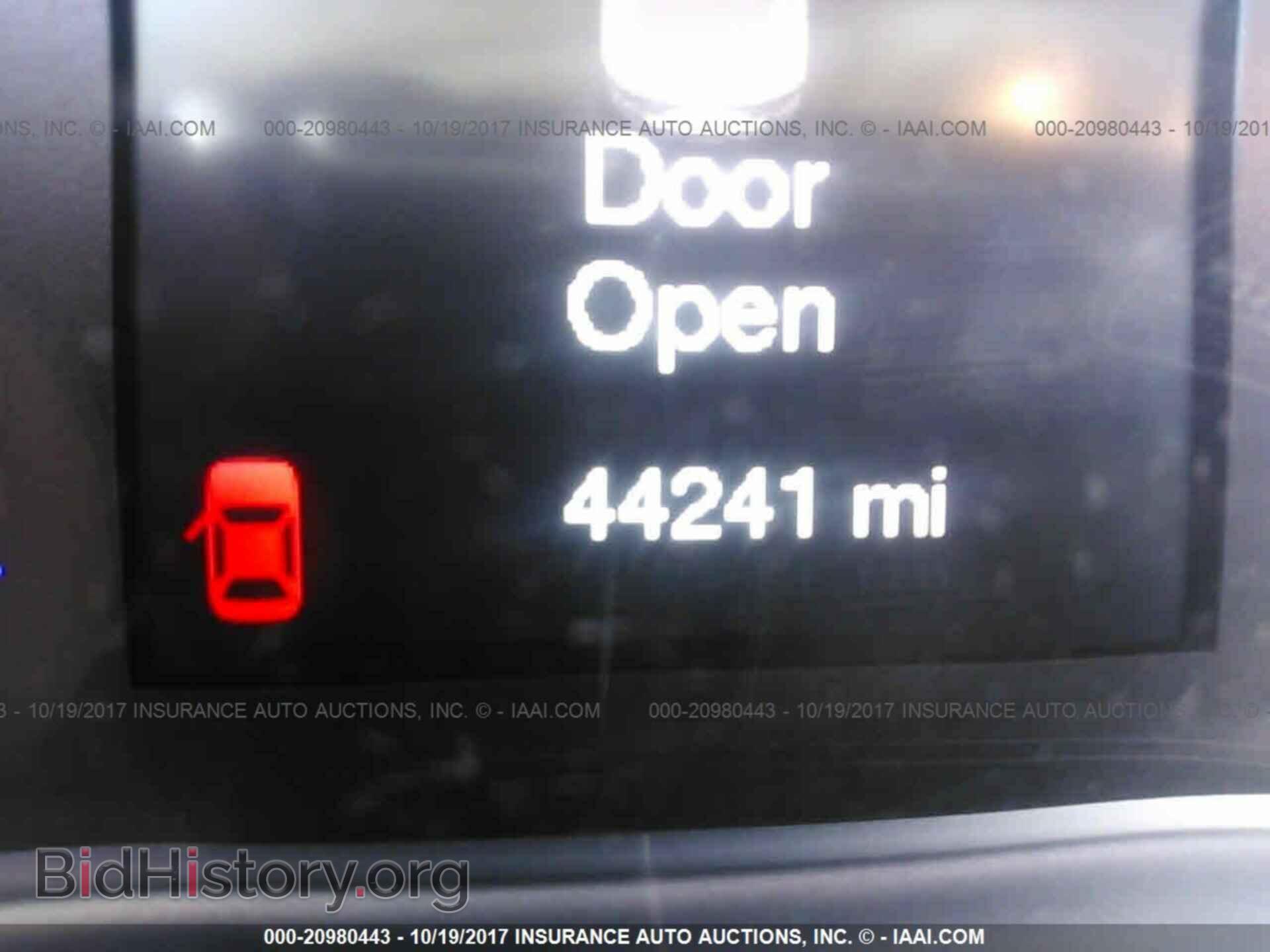 2016 Chrysler 200 - VIN: 1C3CCCAB0GN106679 - Photo 7