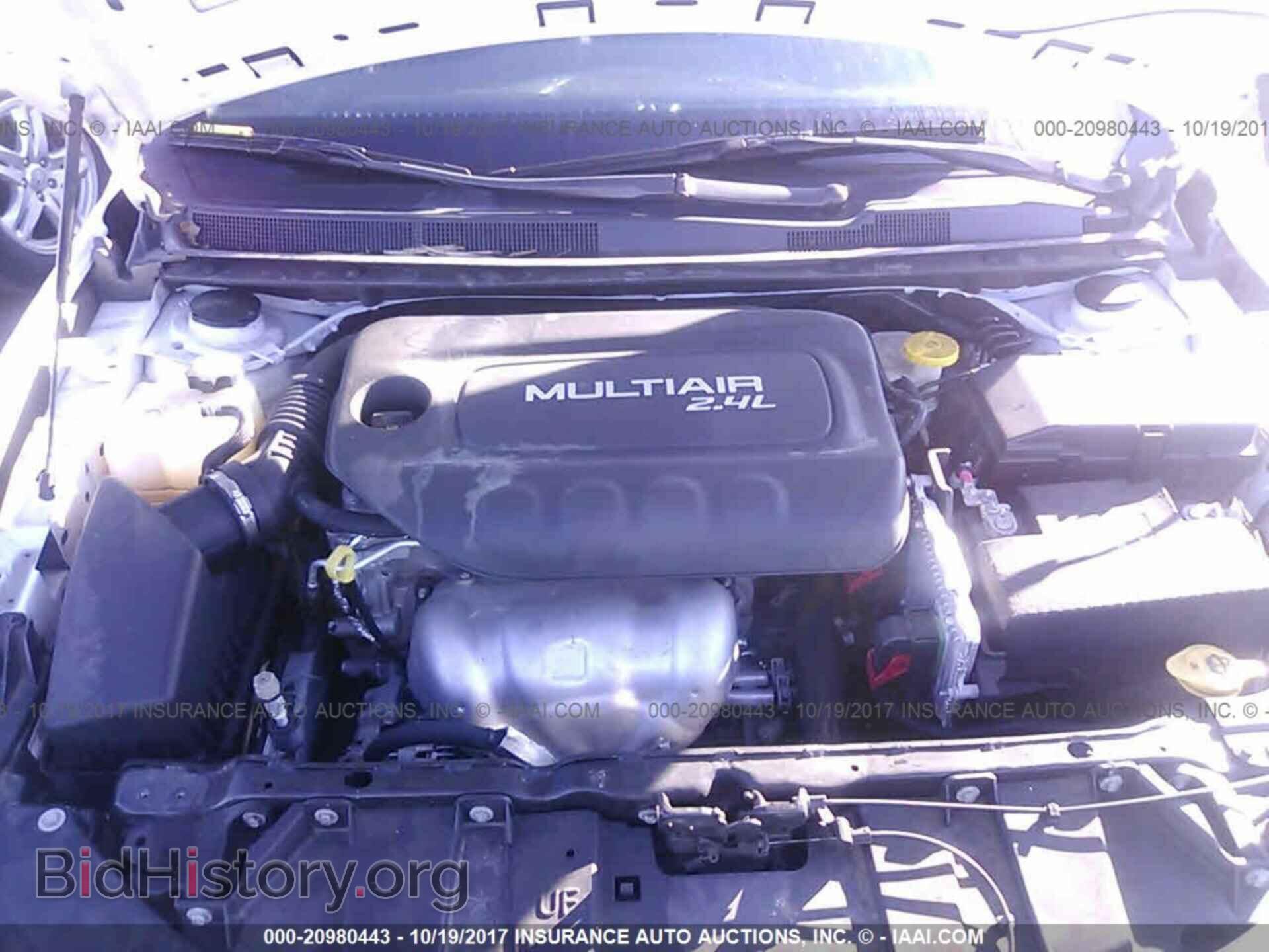 2016 Chrysler 200 - VIN: 1C3CCCAB0GN106679 - Photo 10