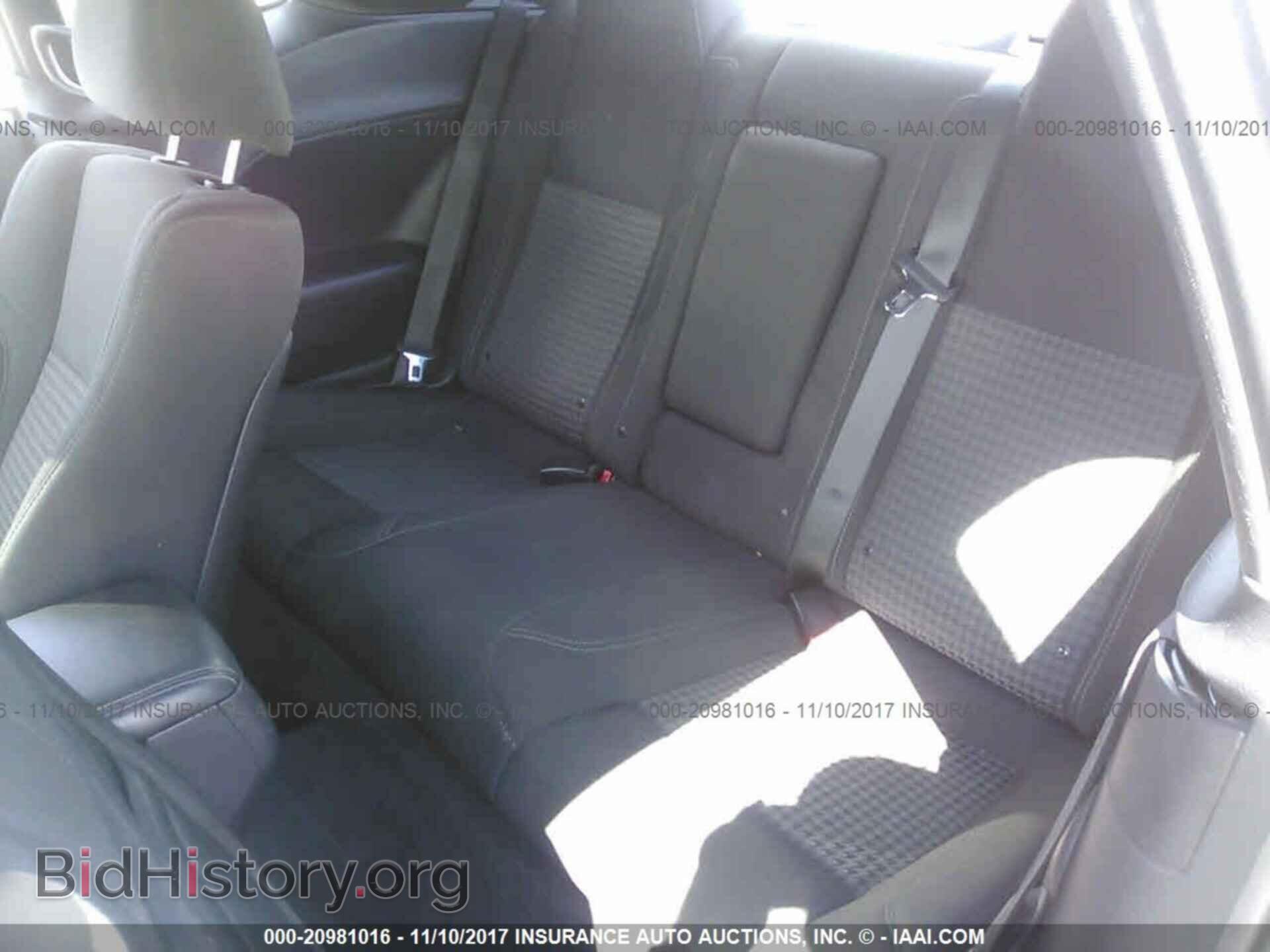 2016 Dodge Challenger - VIN: 2C3CDZAG2GH184479 - Фото 8