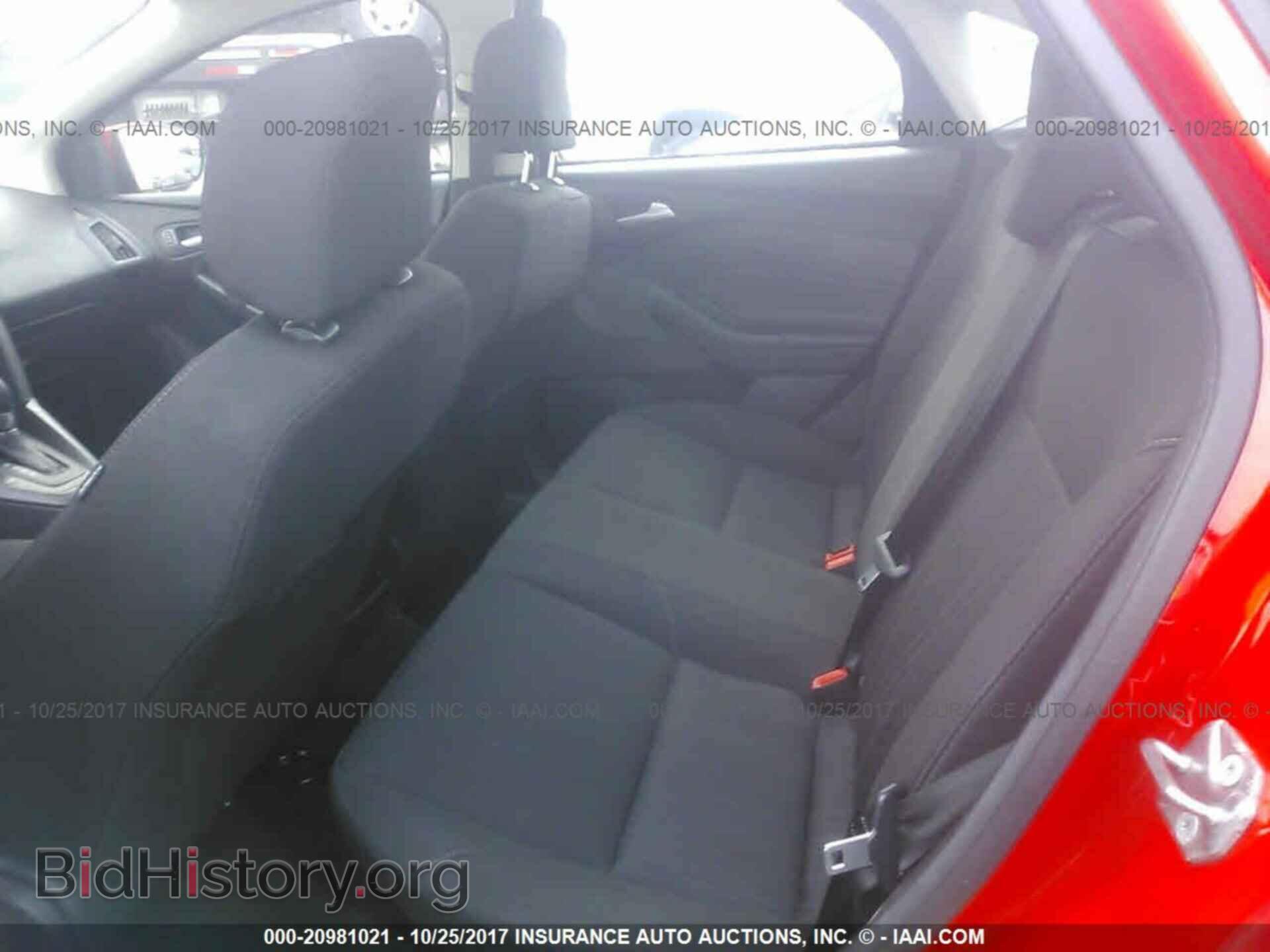 2017 Ford Focus - VIN: 1FADP3H2XHL287108 - Photo 8