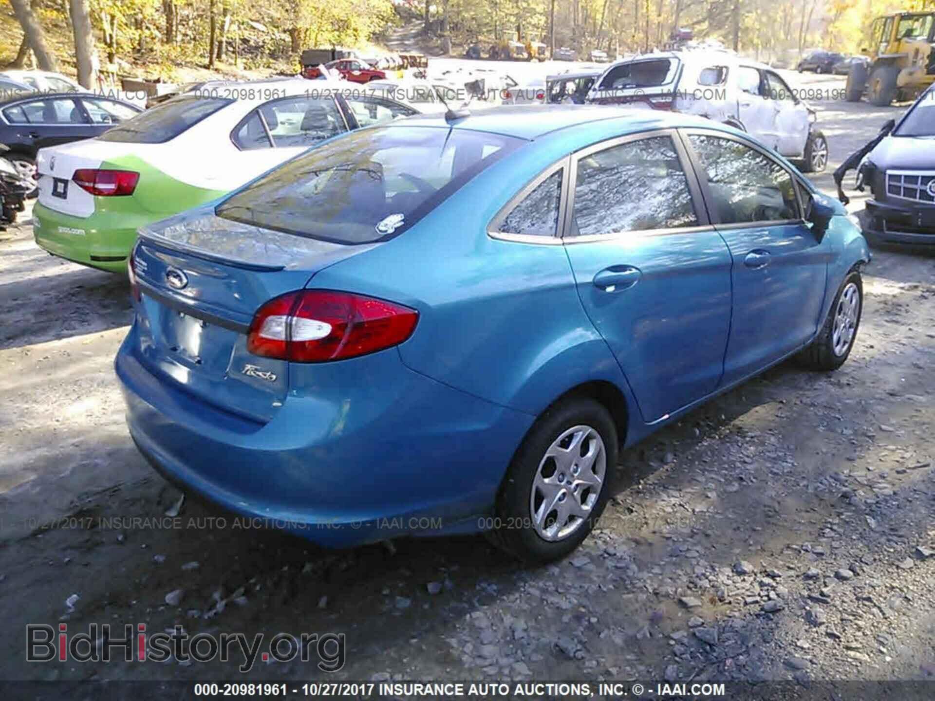 2012 Ford Fiesta - VIN: 3FADP4BJ9CM155325 - Фото 4