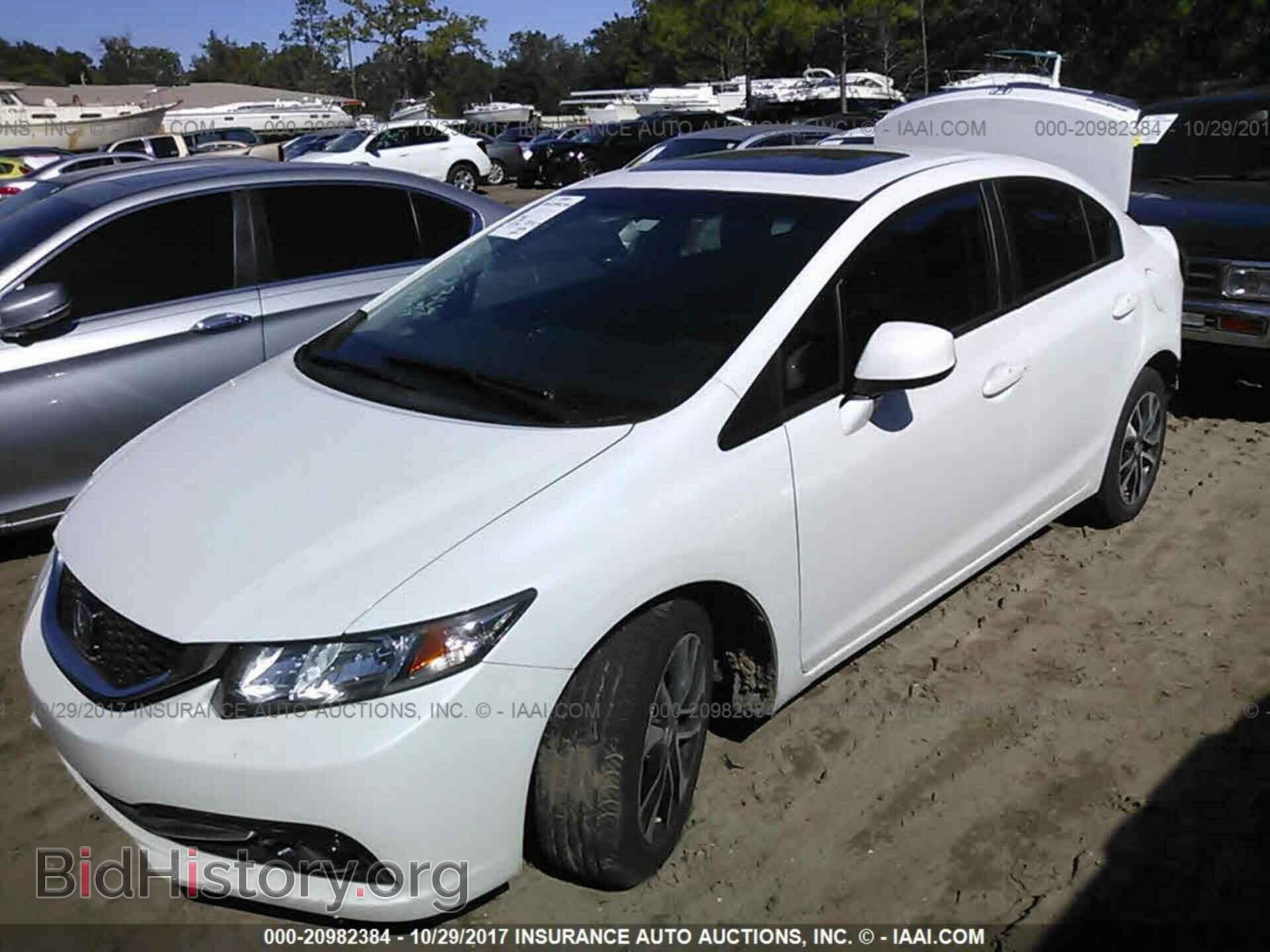 2013 Honda Civic - VIN: 19XFB2F97DE056388 - Photo 2
