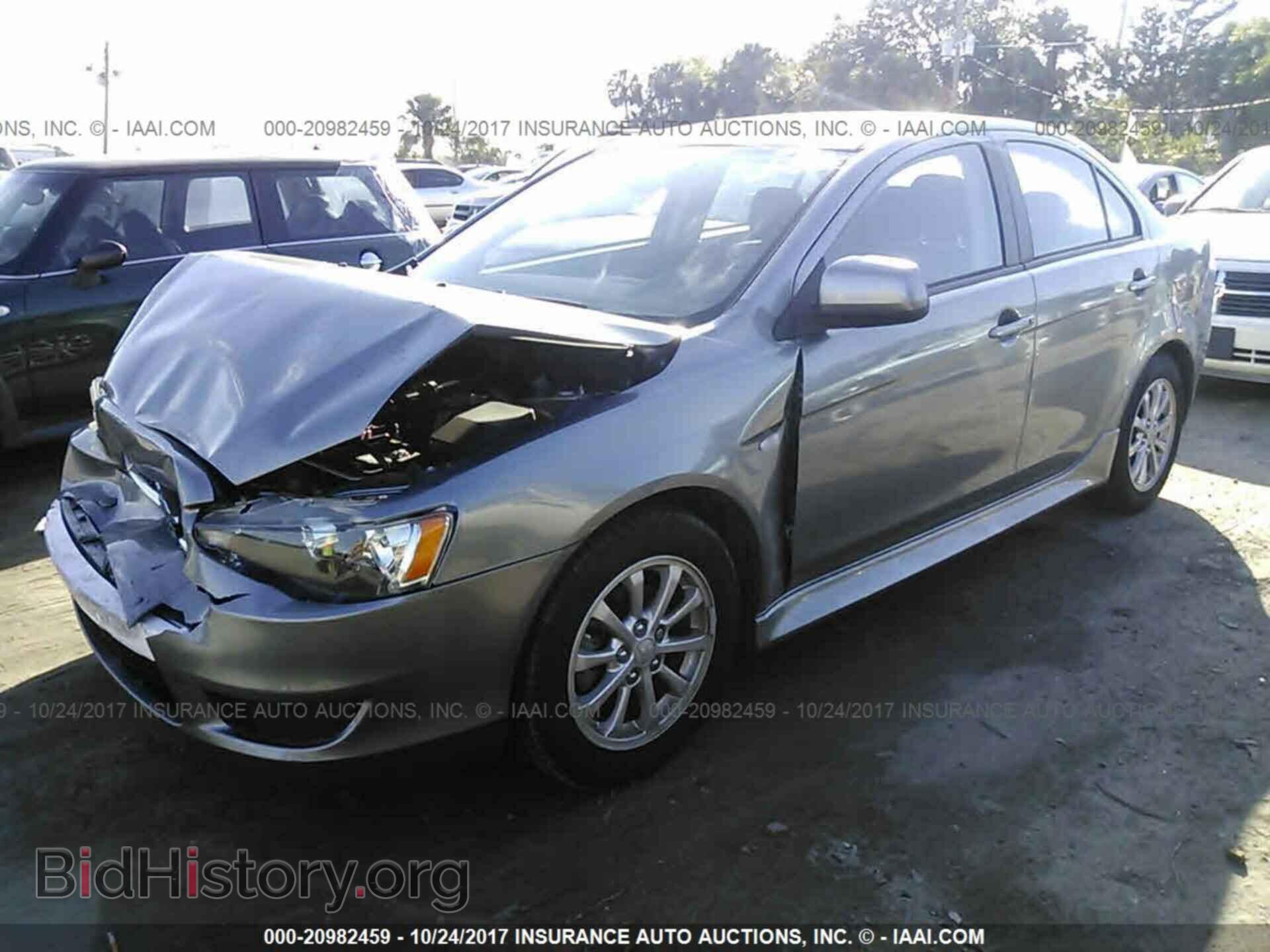 2014 Mitsubishi Lancer - VIN: JA32U2FU9EU001682 - Фото 2