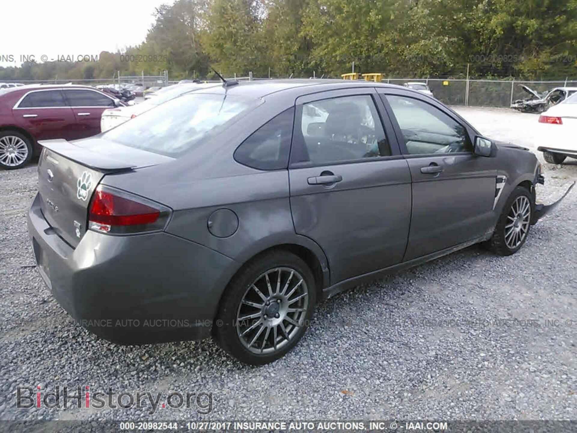 2011 Ford Focus - VIN: 1FAHP3GN0BW201601 - Фото 4