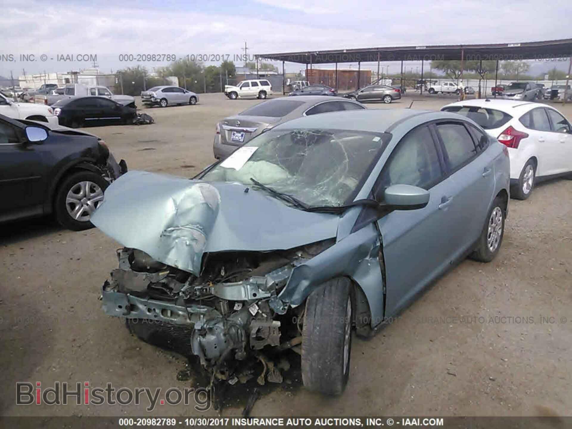 2012 Ford Focus - VIN: 1FAHP3F24CL237060 - Photo 2
