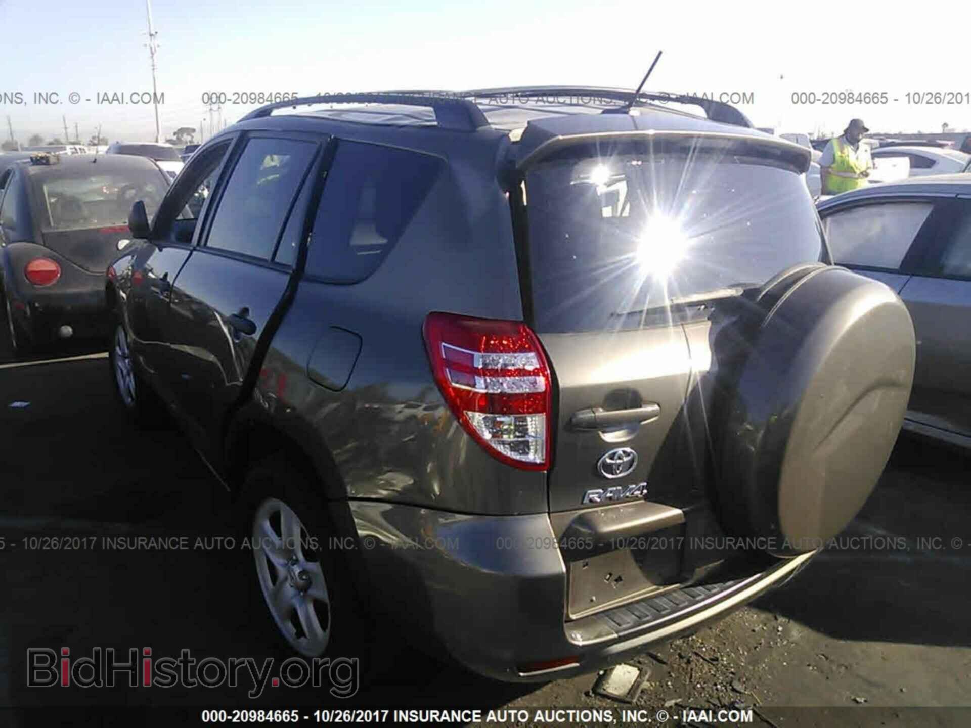 2012 Toyota Rav4 - VIN: 2T3KF4DV2CW140555 - Фото 3