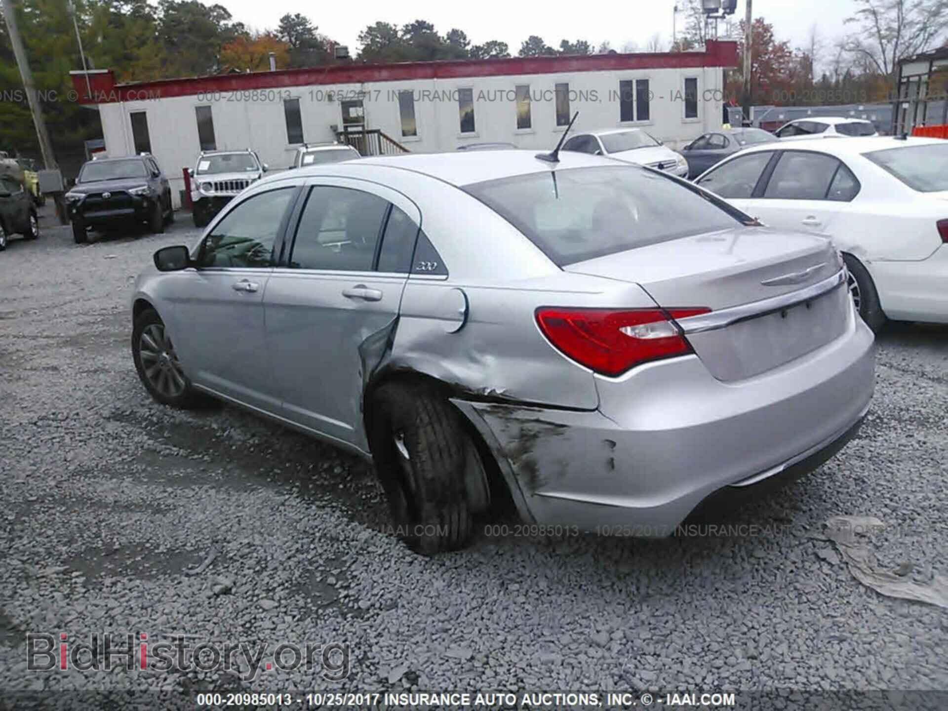 2012 Chrysler 200 - VIN: 1C3CCBBBXCN210941 - Photo 3