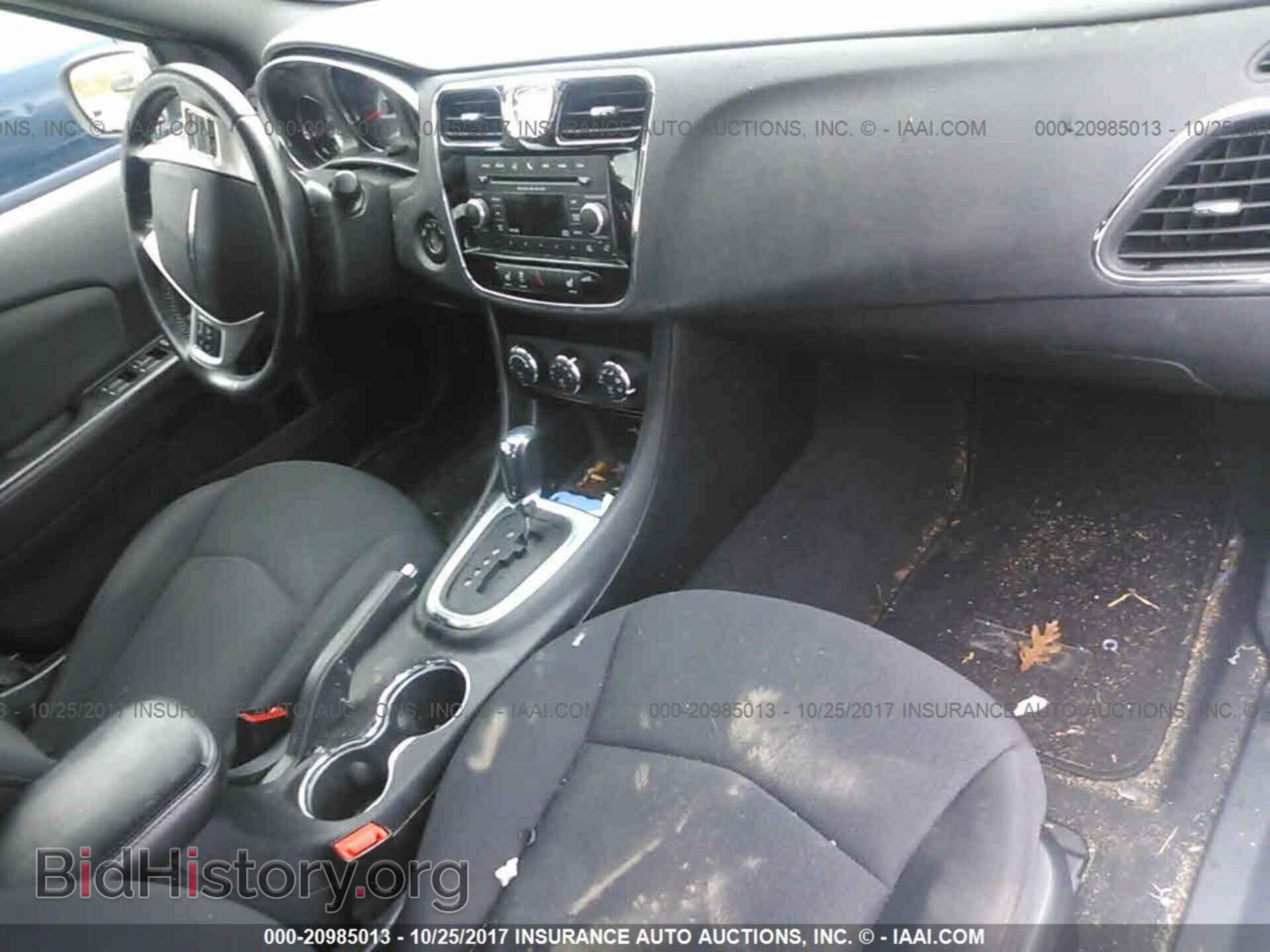 2012 Chrysler 200 - VIN: 1C3CCBBBXCN210941 - Photo 5