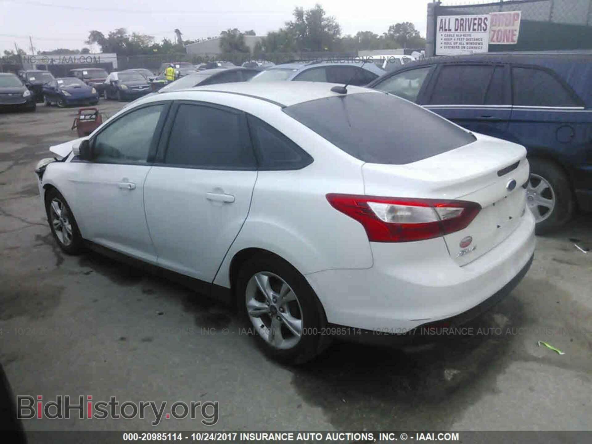 2013 Ford Focus - VIN: 1FADP3F2XDL275411 - Фото 3