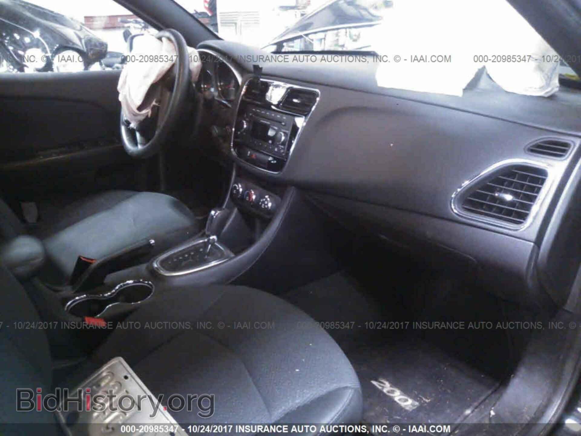 2012 Chrysler 200 - VIN: 1C3CCBAB6CN135284 - Photo 5