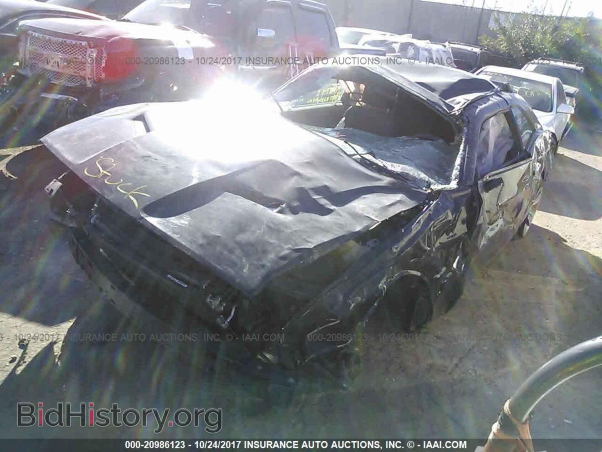 2015 Dodge Challenger - VIN: 2C3CDZAG4FH737003 - Photo 2