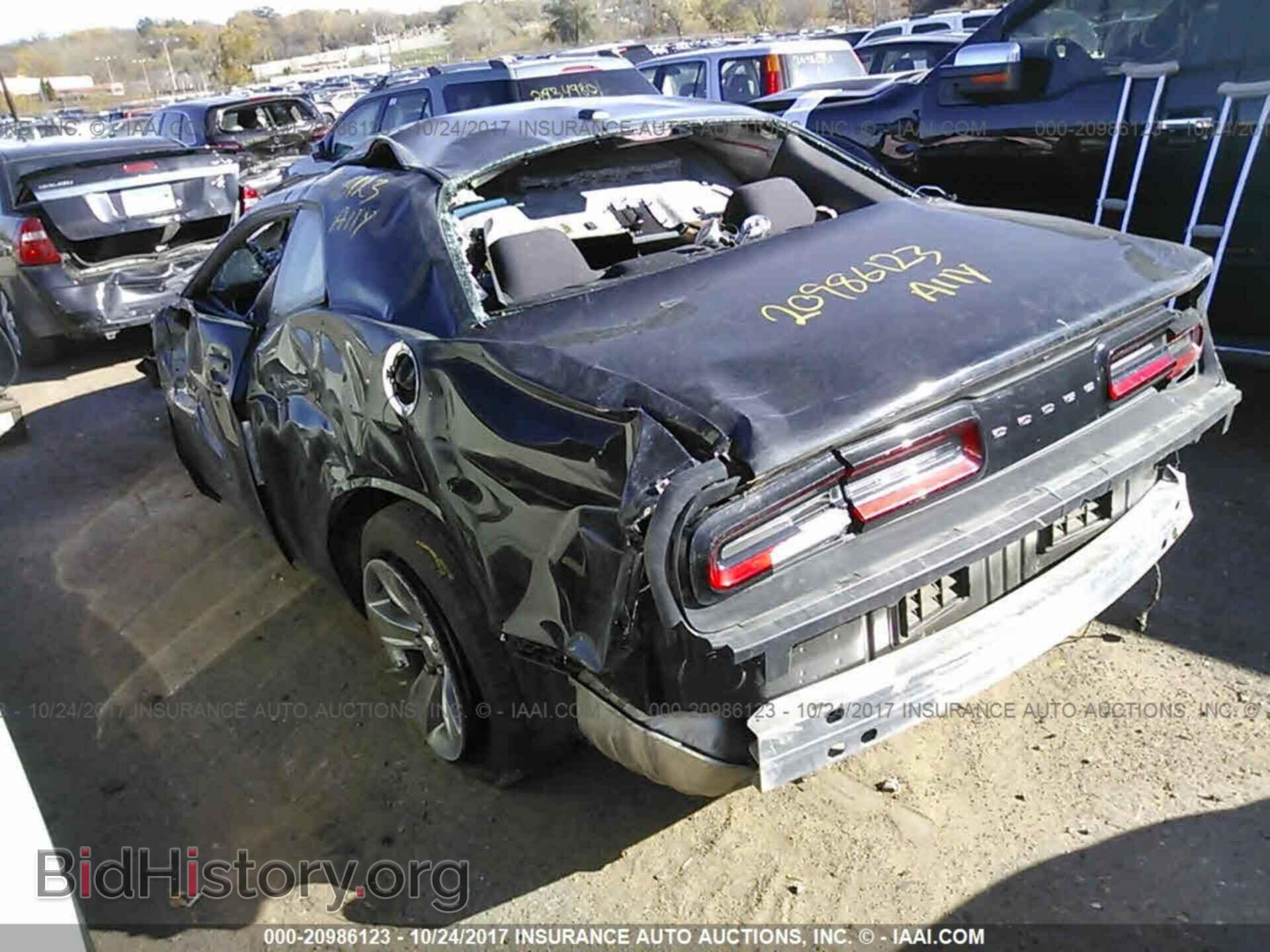 2015 Dodge Challenger - VIN: 2C3CDZAG4FH737003 - Photo 3